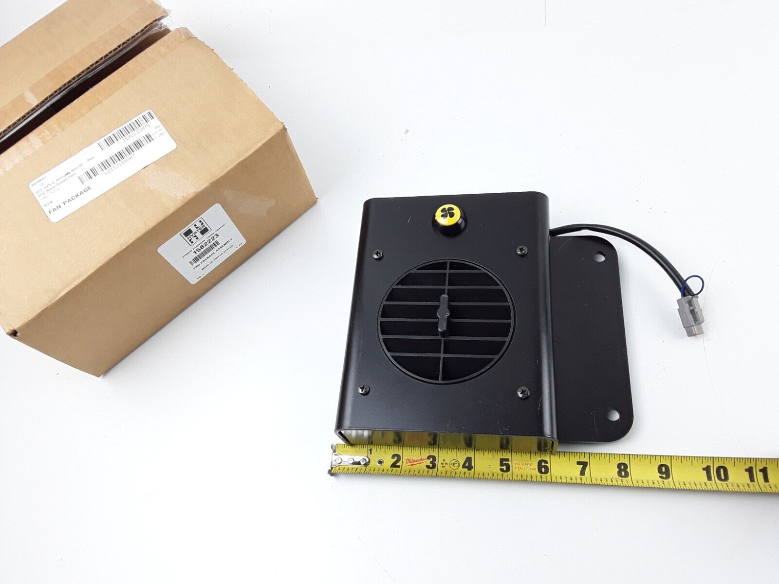 Hyster 1582223 Fan Package Assembly G1238E24B FSR-CC 24V 0.600A Forklift Parts - HotCarParts