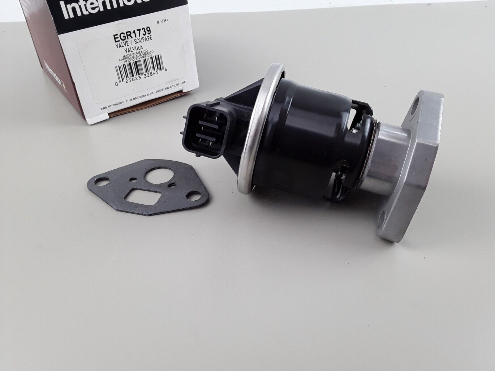 Exhaust Gas Recirculation (EGR) Valve FITS Acura CL, Honda Accord, Isuzu Oasis - HotCarParts