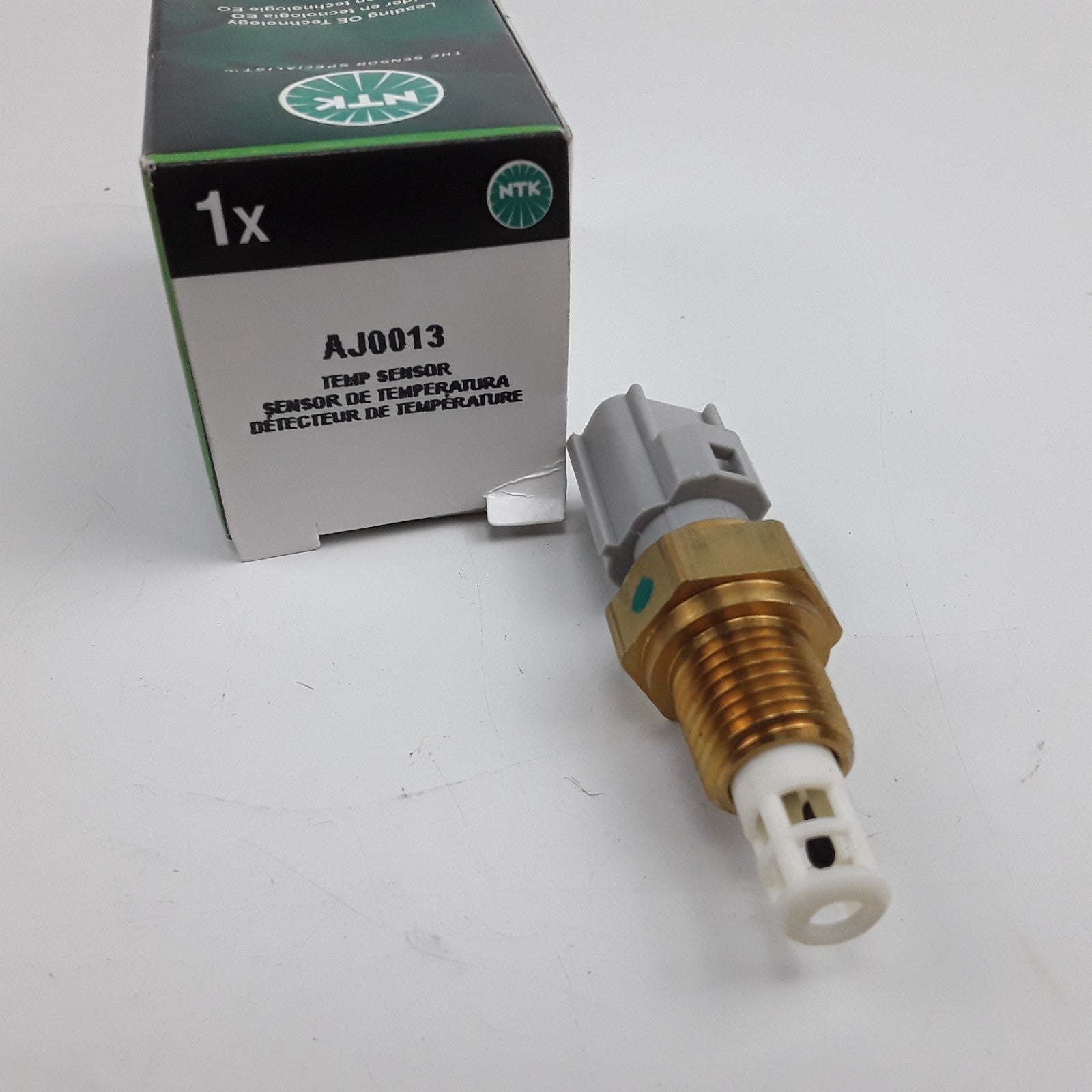 Air Charge Temperature Sensor Fits Chrysler Sebring 1997 Dodge Dakota 1998-2003