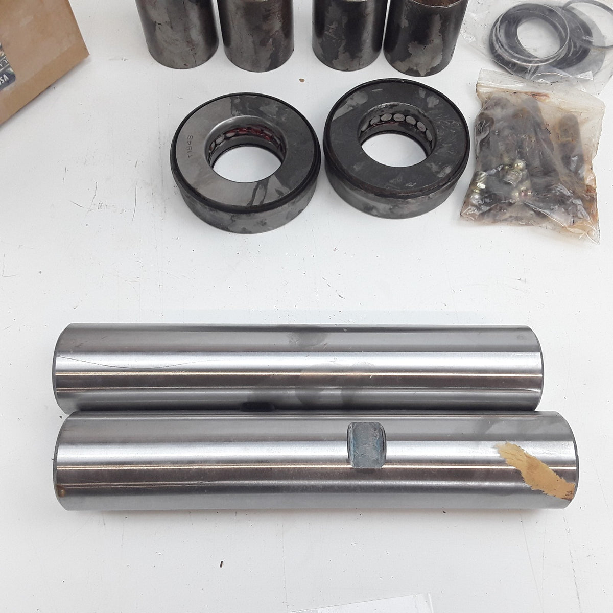 Steering King Pin Set For International 1400 1652SC 1900 2554 2574 (1965-2005)