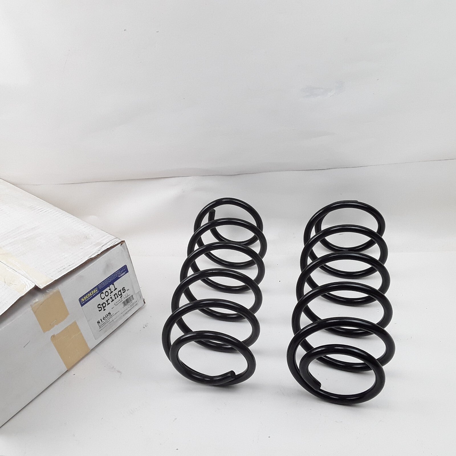 Moog 81608 Coil Spring Set Fits Toyota Prius C (2012 2013 2014 2015 2016-2019)