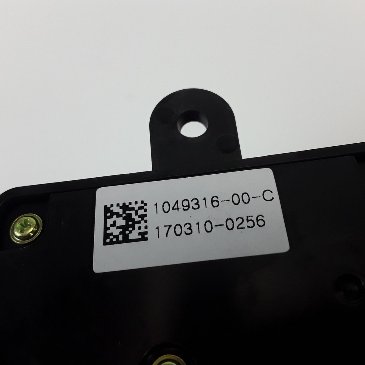1049316-00-C First Row Right Hand Seat Switch For Tesla Model X 2015-2021 OEM