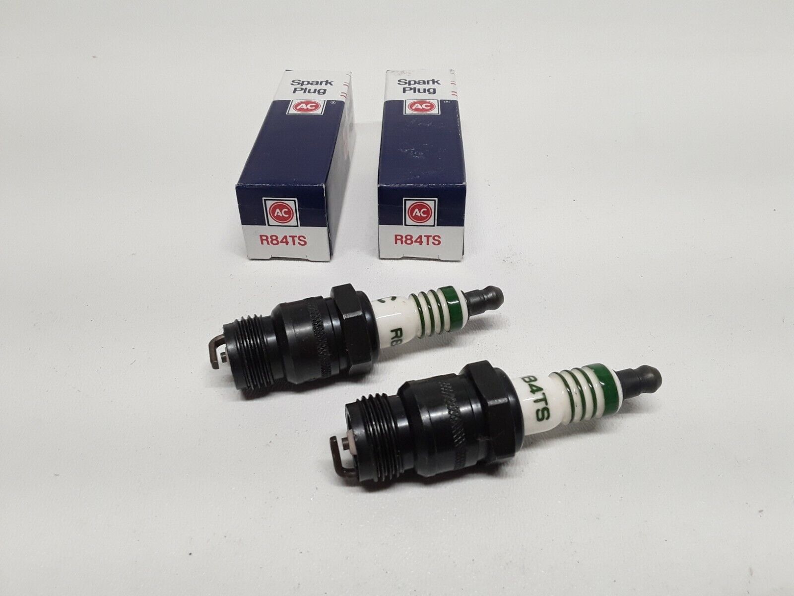 Spark Plug ACDELCO R84TS LOT OF 2 / FAST FREE SHIPPING - HotCarParts