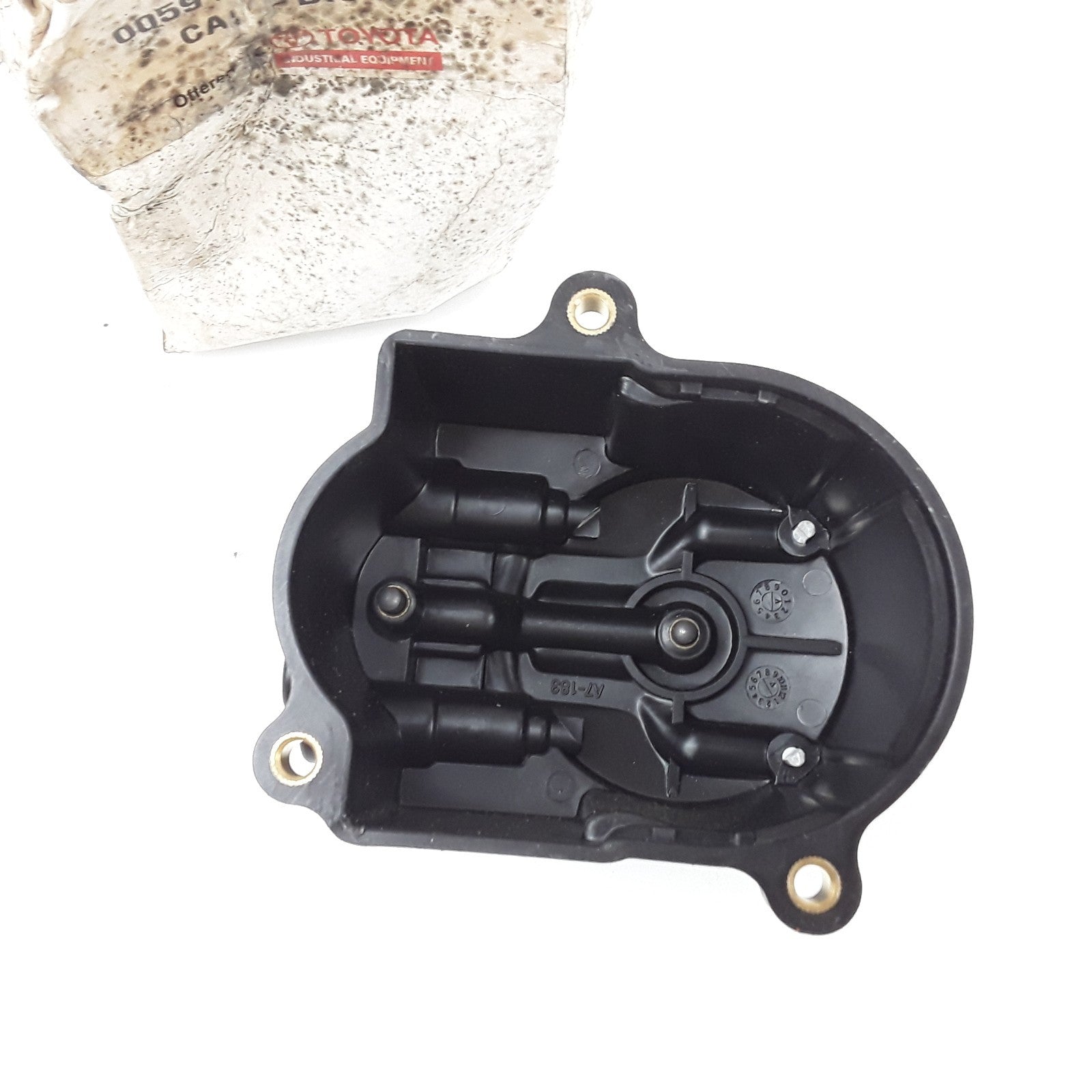 Toyota 00591-53200-81 Distributor Cap Forklifts Various Models