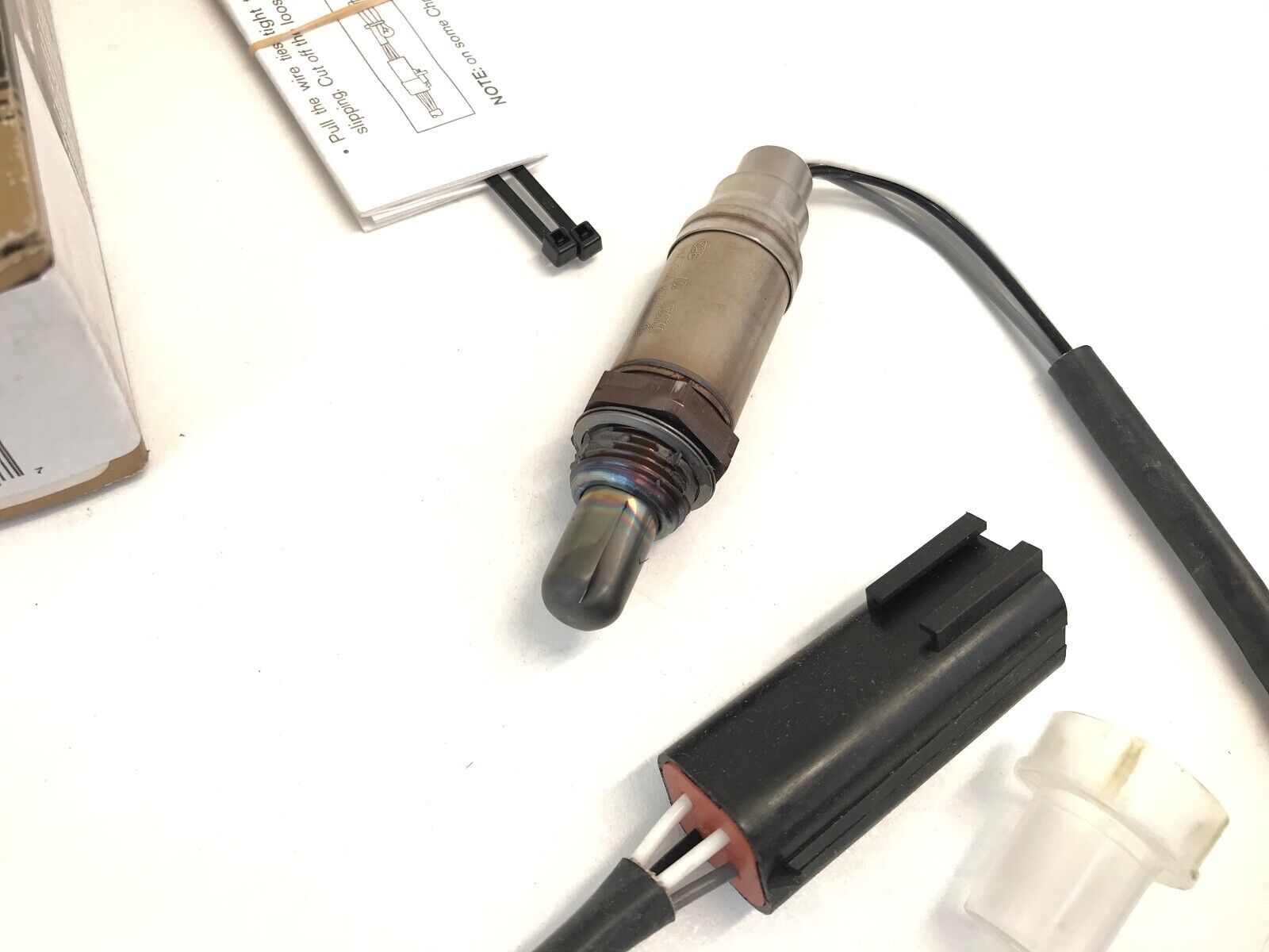 Oxygen Sensor-Engineered GENUINE Bosch 23119 / 15704 75-1596 FAST SHIPPING - HotCarParts