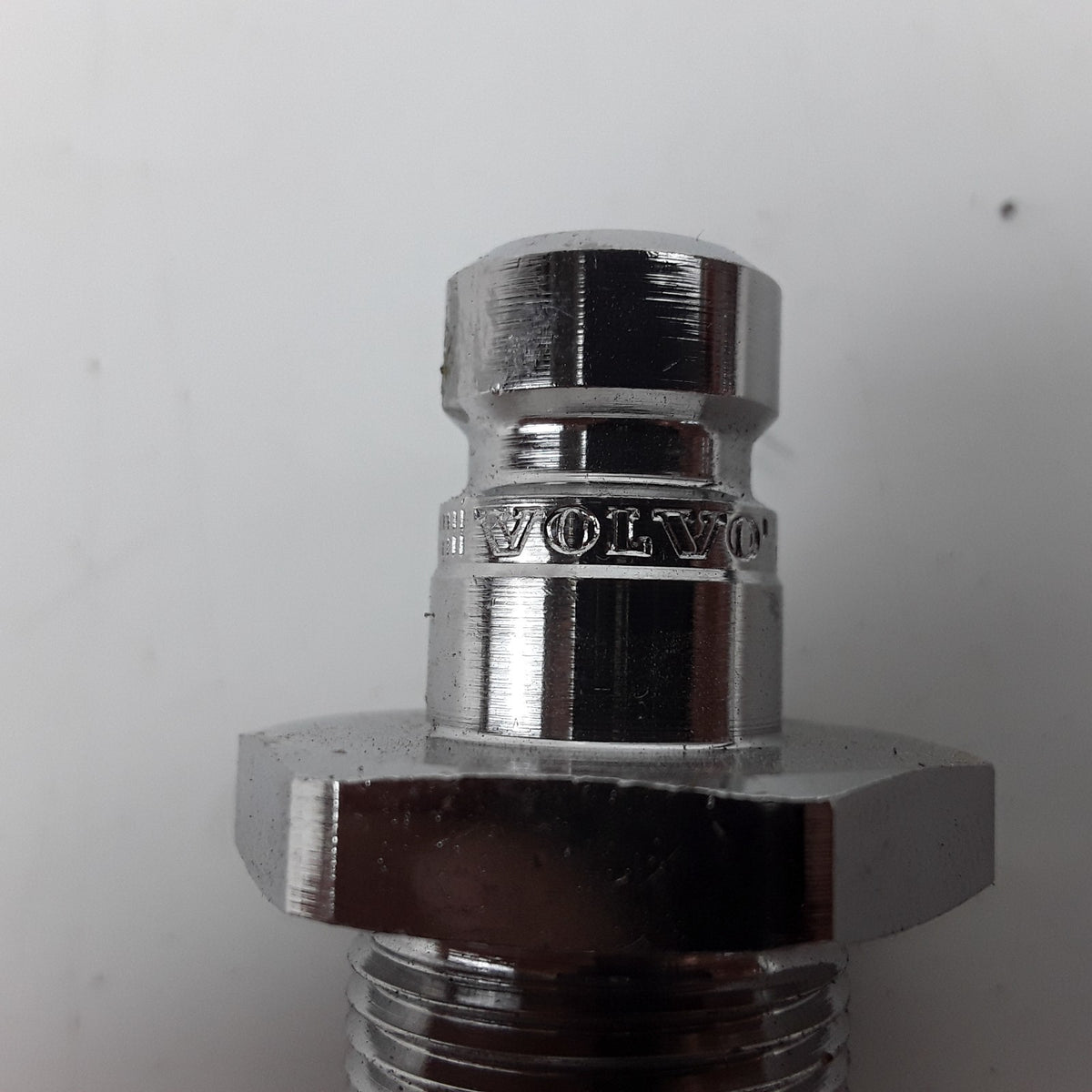 Volvo OEM Radiator Rad Springlock Coolant Drain Valve Coupler Volvo 1676622