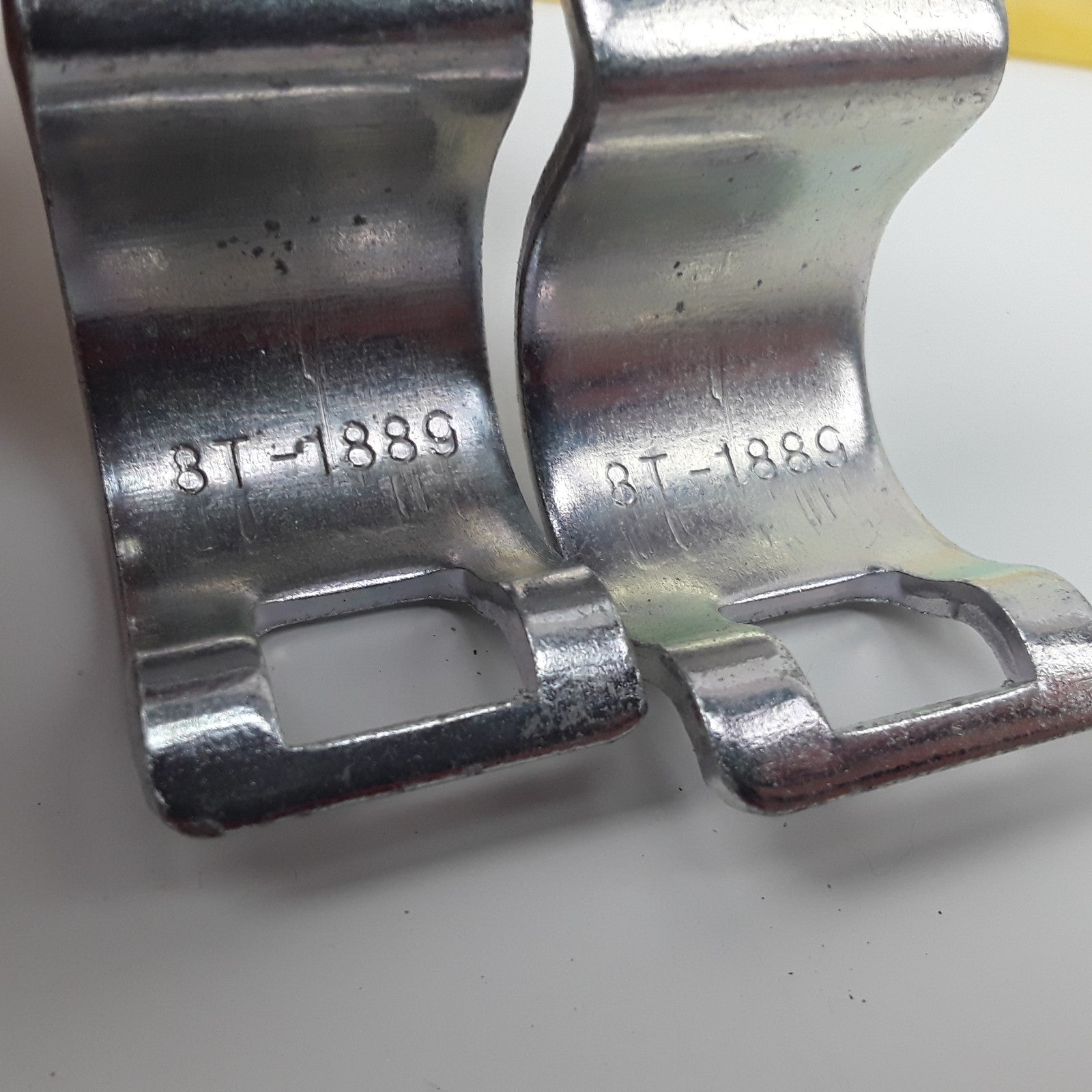 Caterpillar 8T1889 Clip Heavy Duty 2 Pieces