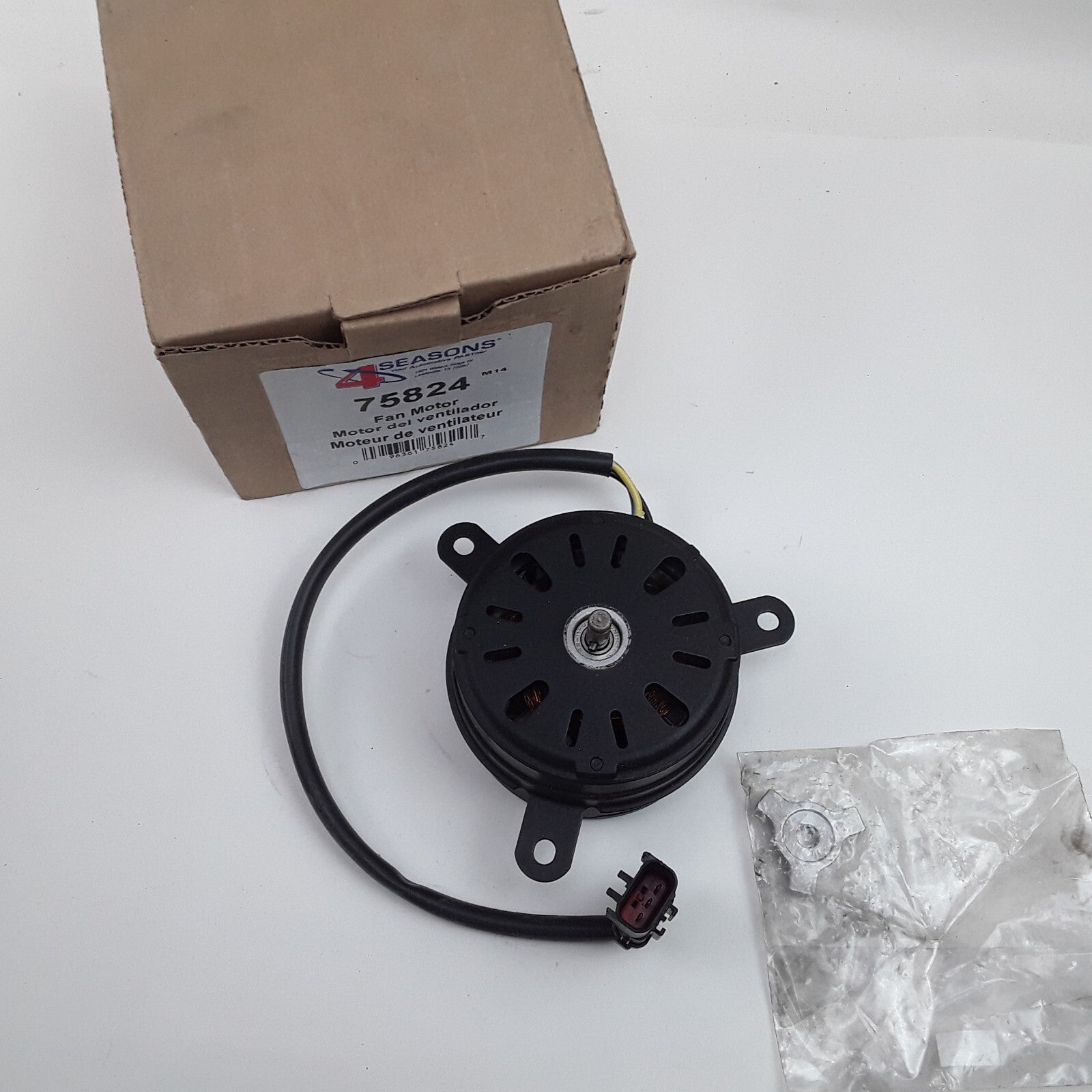 Four Seasons 75824 Engine Cooling Fan Motor Fits Jeep Grand Cherokee (2004)
