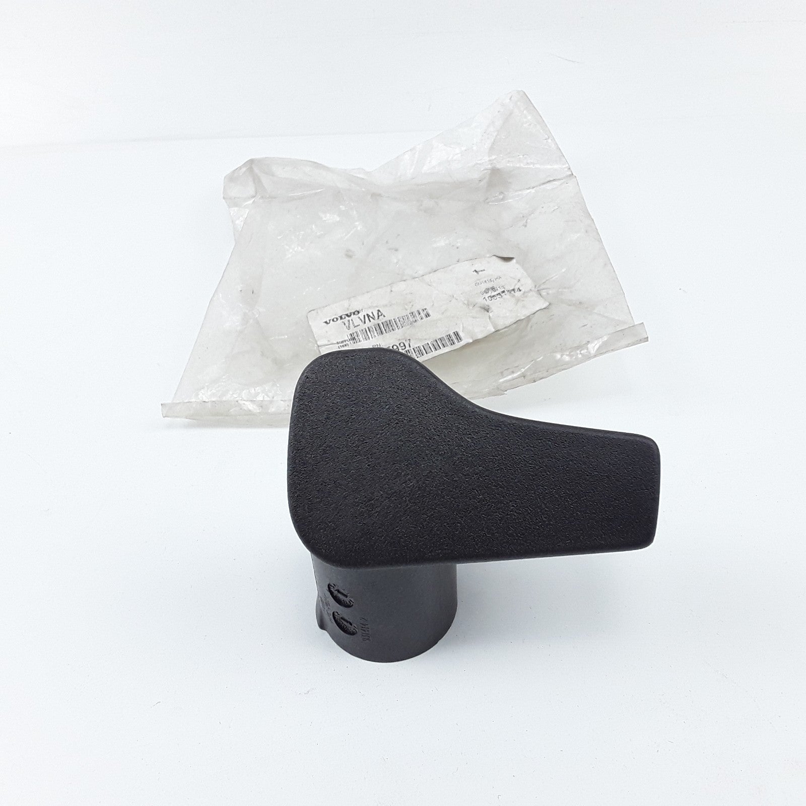 Rear Fairing Handle Fits Volvo VNL VN (1998 1999 2000 2001 2002 2003 2004-2018)