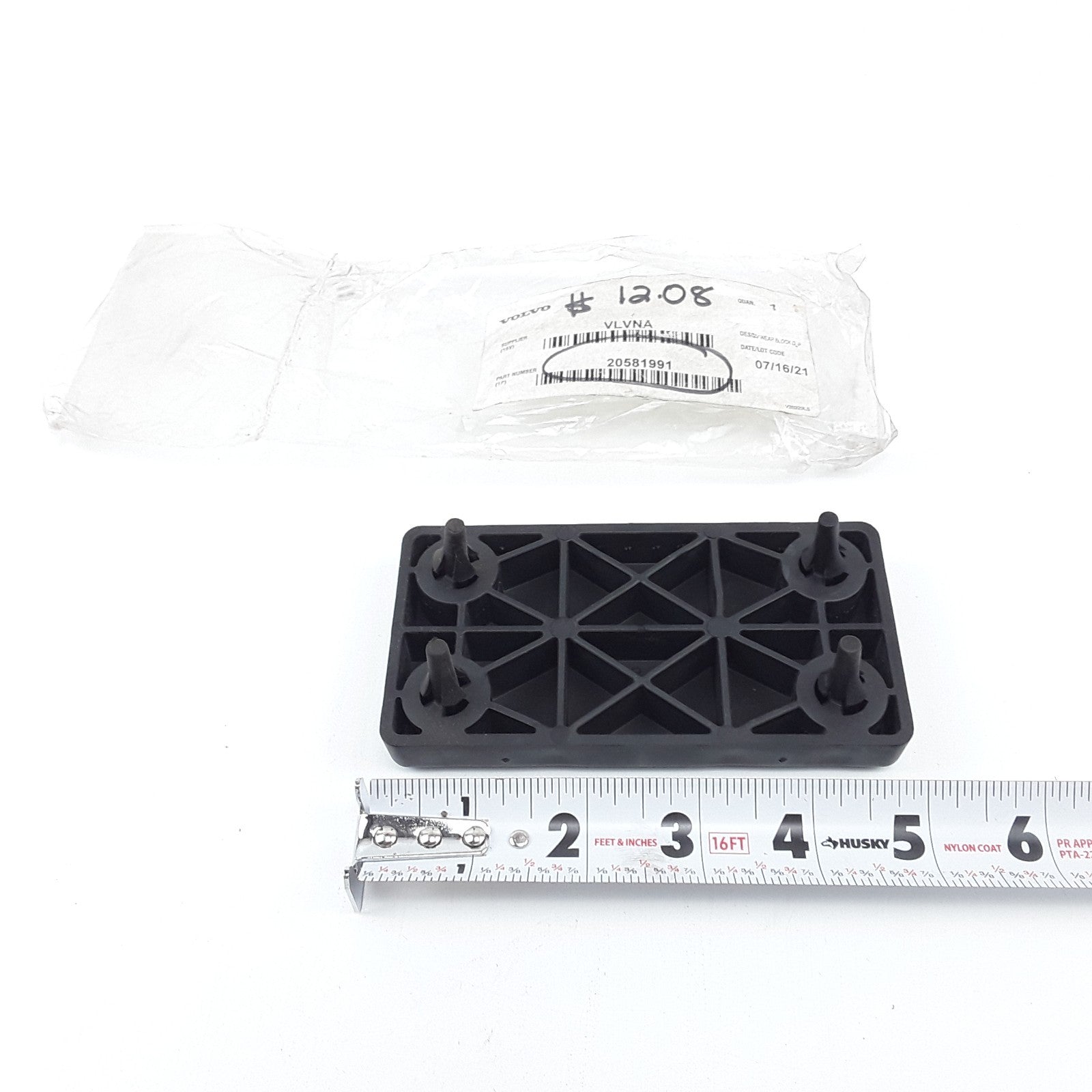 Volvo 20581991 Rear Hood Wear Block Assembly For Volvo Trucks