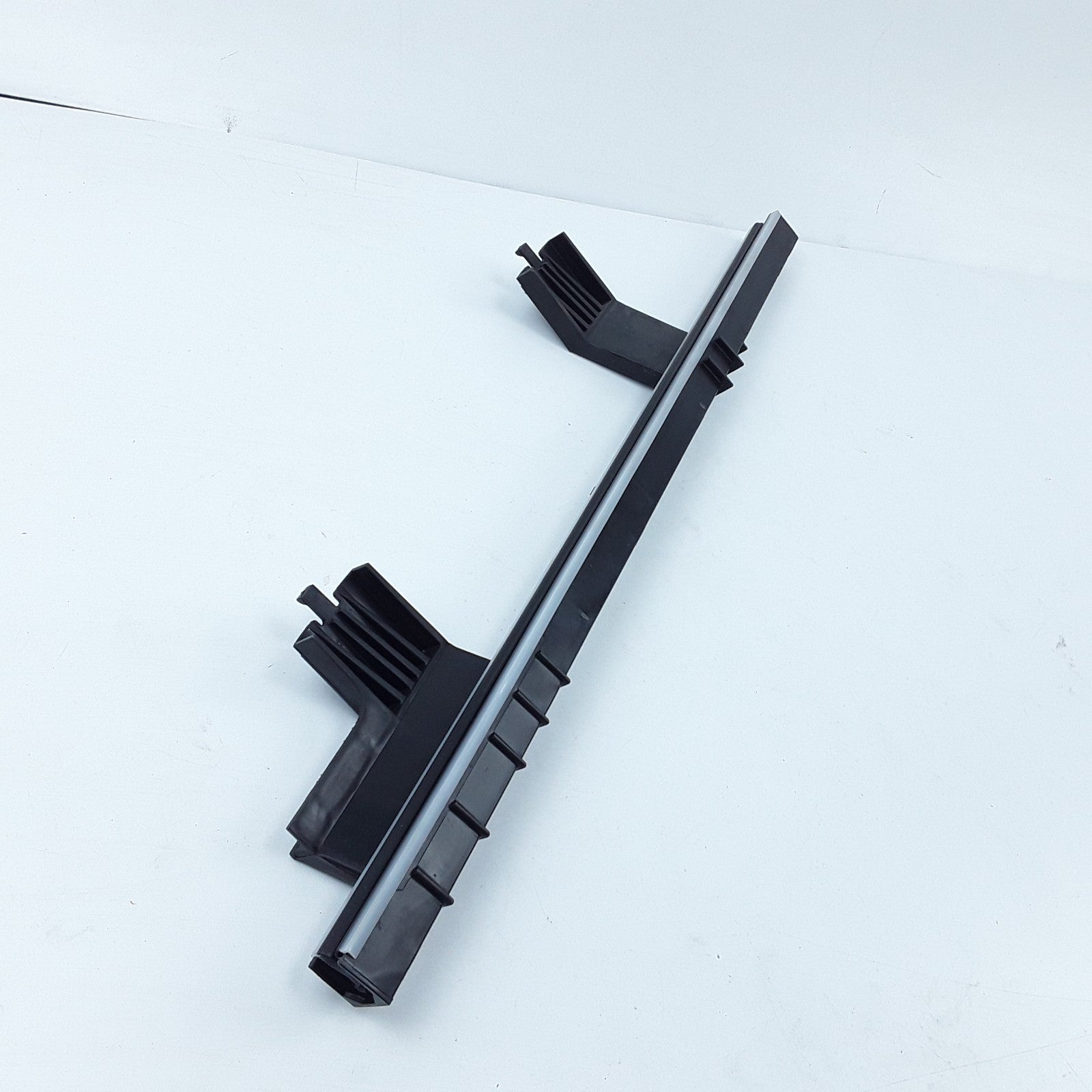 Front Left Hand Door Window Glass Run Channel For International Navistar Trucks