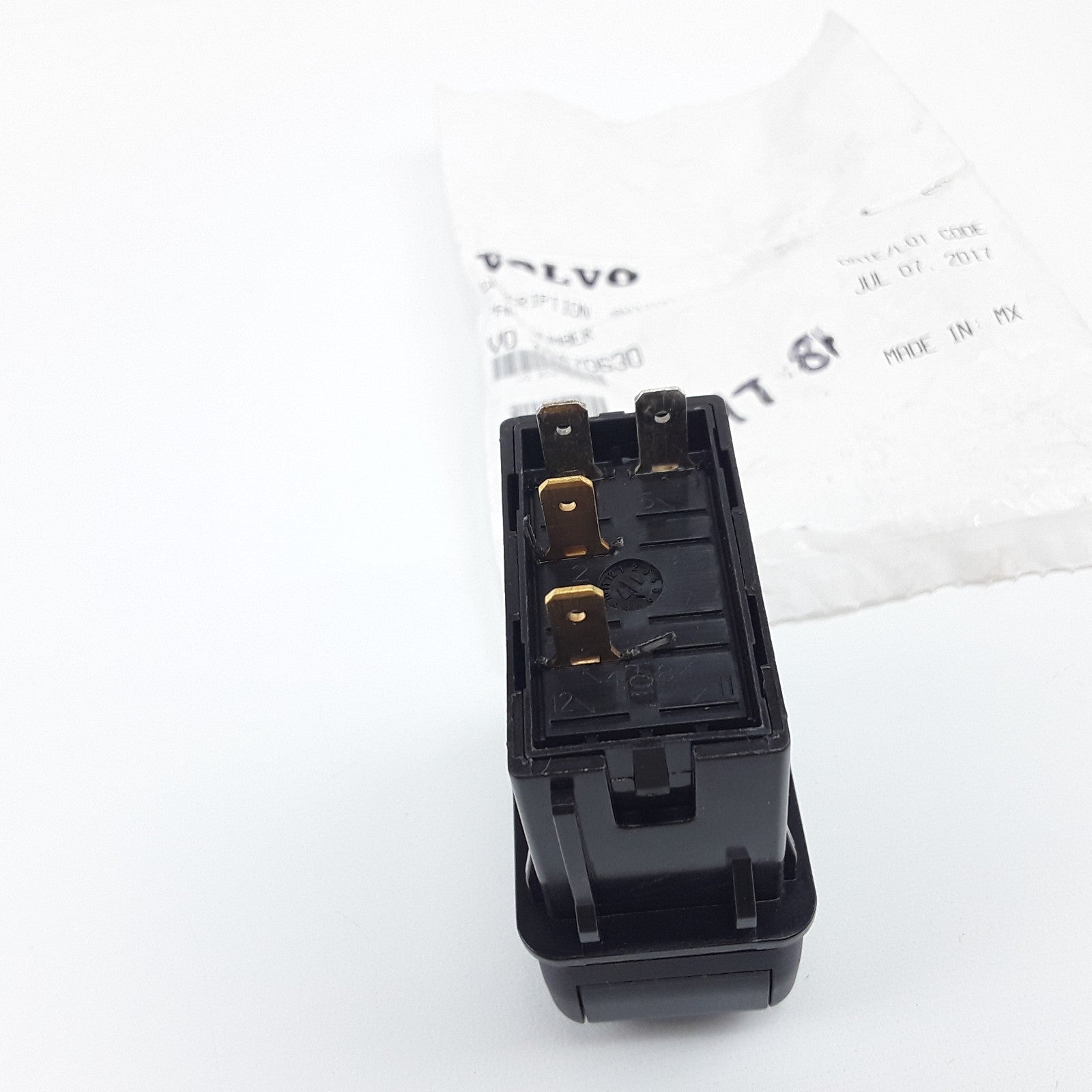 Volvo 20470630 Genuine Electronic Air Suspension (ECS) Rocker Switch Button