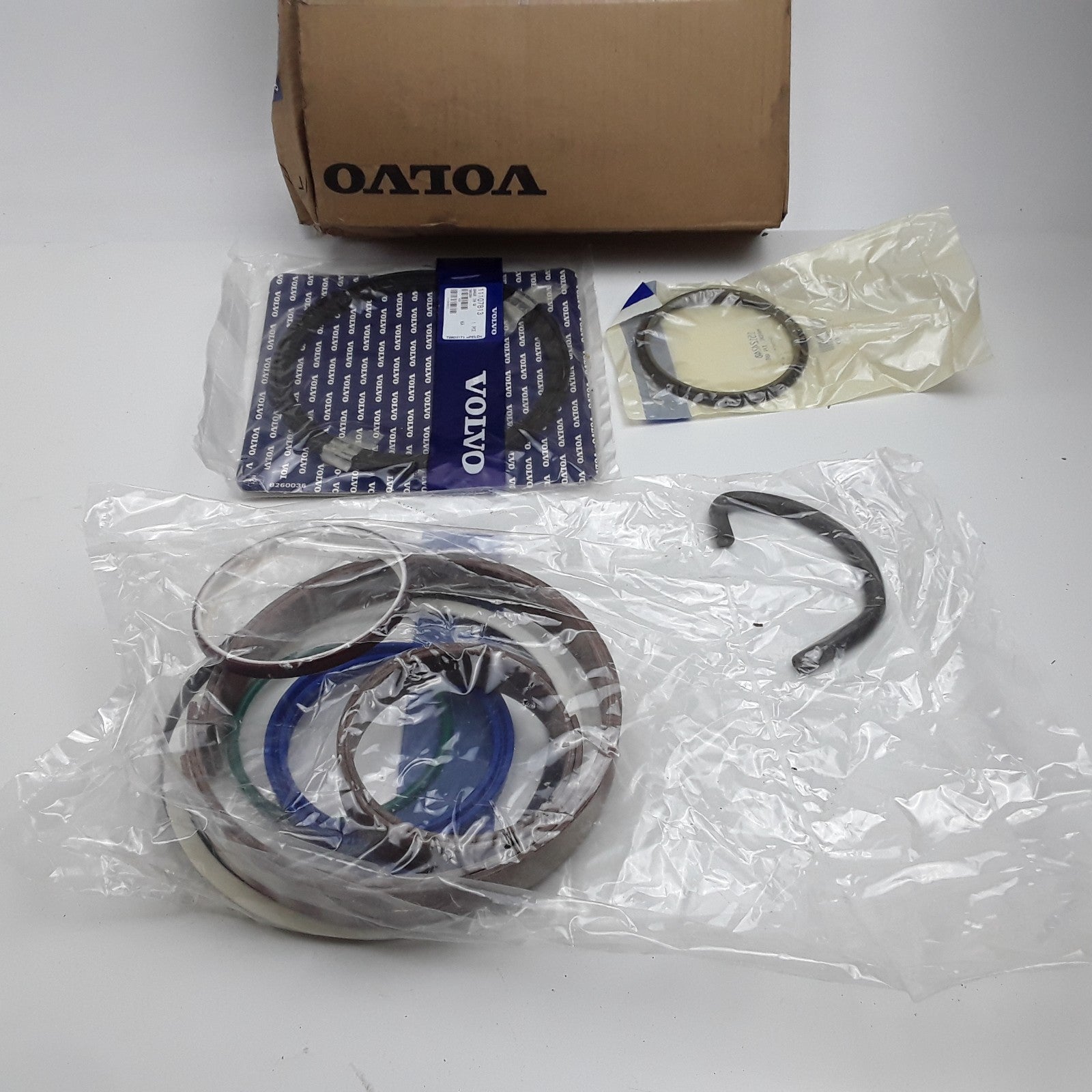 17238417 Lift Tilt Steering Cylinder Seal Kit Fits For Volvo Loader L180H 150G