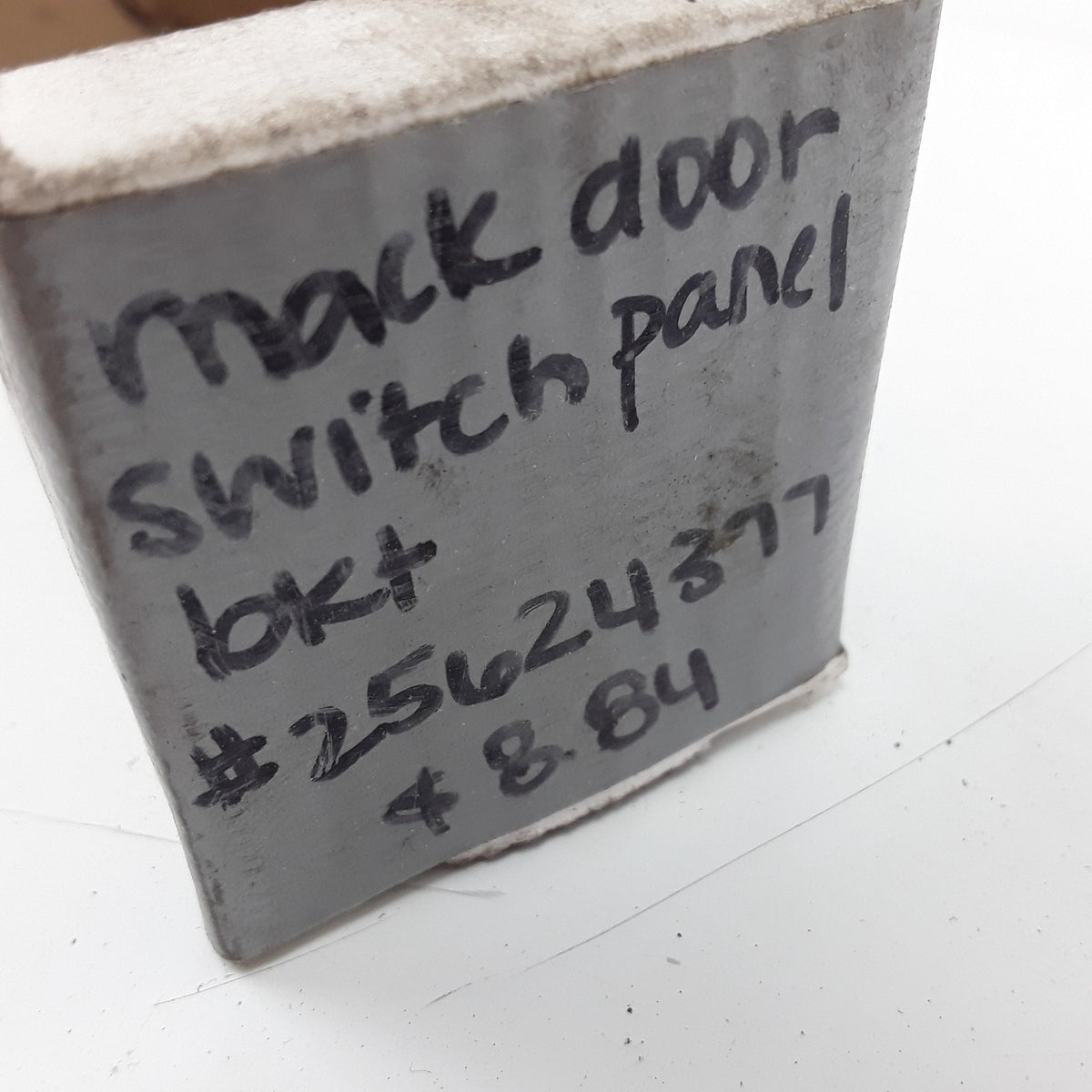 Mack 25624377 Left Hand Power Door Switch Plate Fits Mack Volvo Trucks