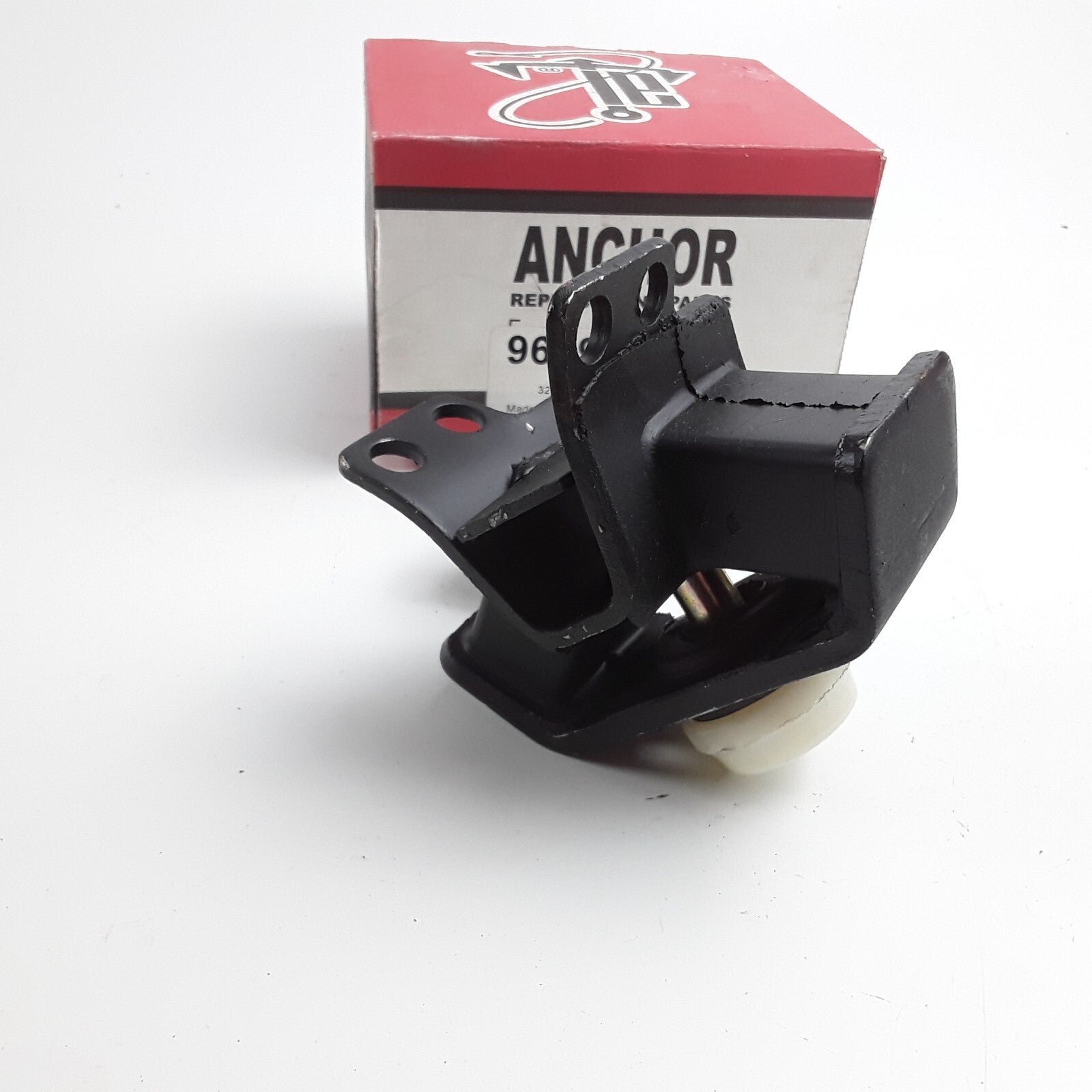 Auto Automatic Transmission Mount Rear Fits Toyota 4Runner 2.7L-L4 2010