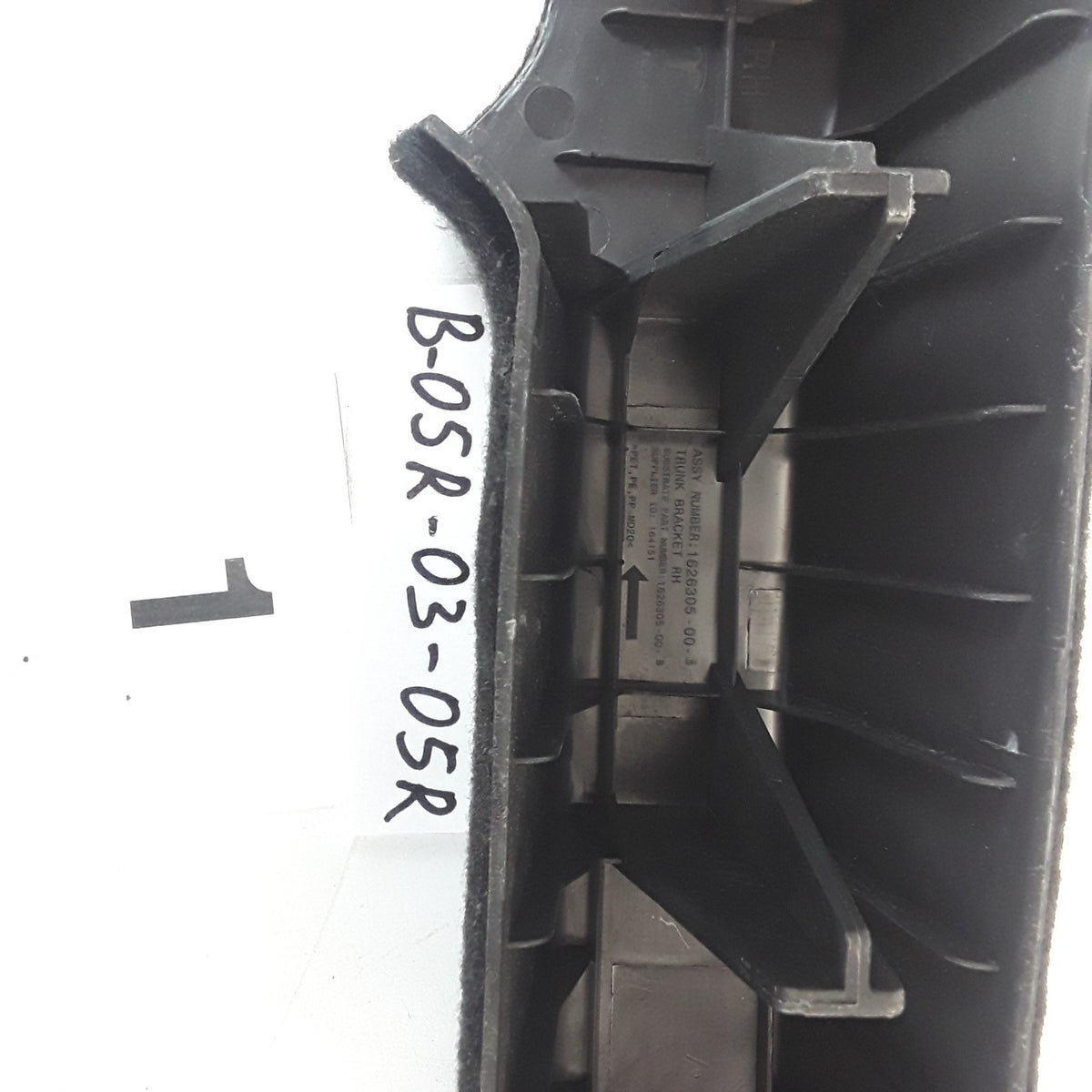 OEM 2020-2023 For Tesla Model Y Right Side End Item Trunk Bracket Cover RH
