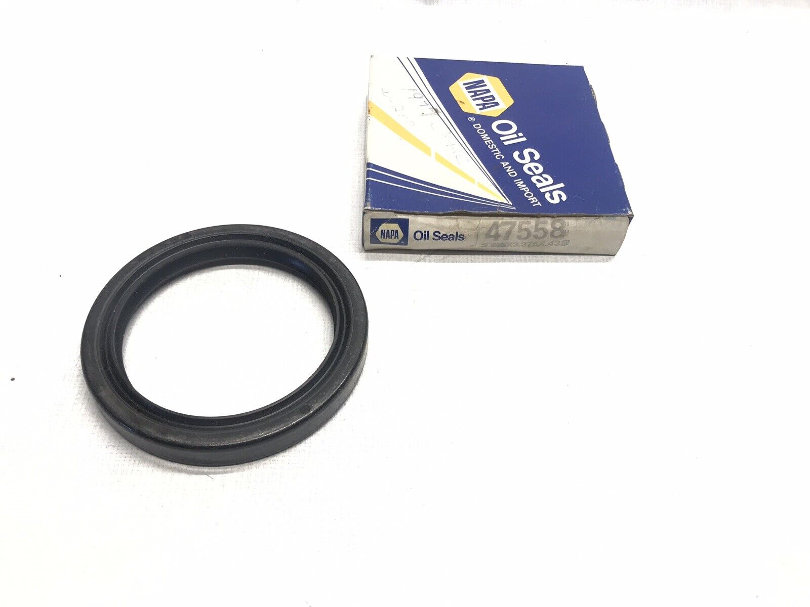 GENUINE Napa Brand Oil Seal 47558 / 143-7558 26153 FAST FREE SHIPPING - HotCarParts