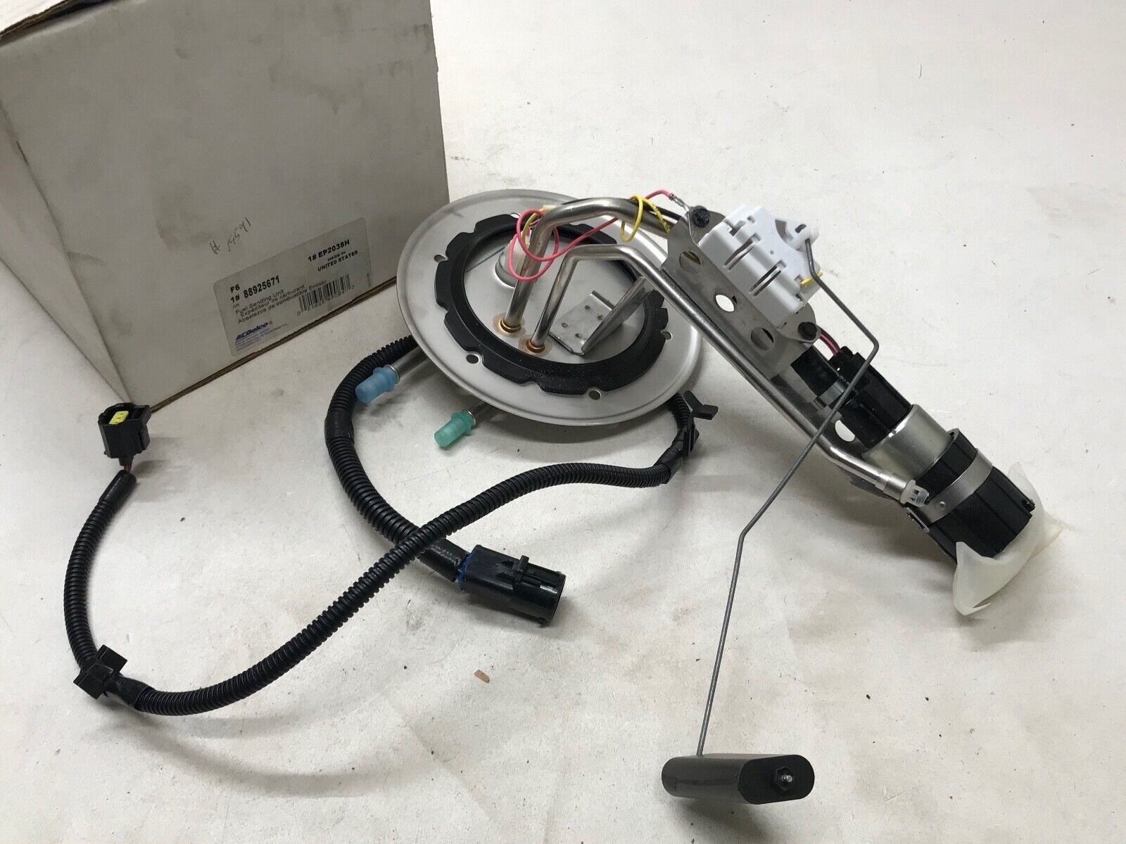 Fuel Pump and Sender Assembly GENUINE ACDelco EP2038H GM 88925671 - HotCarParts