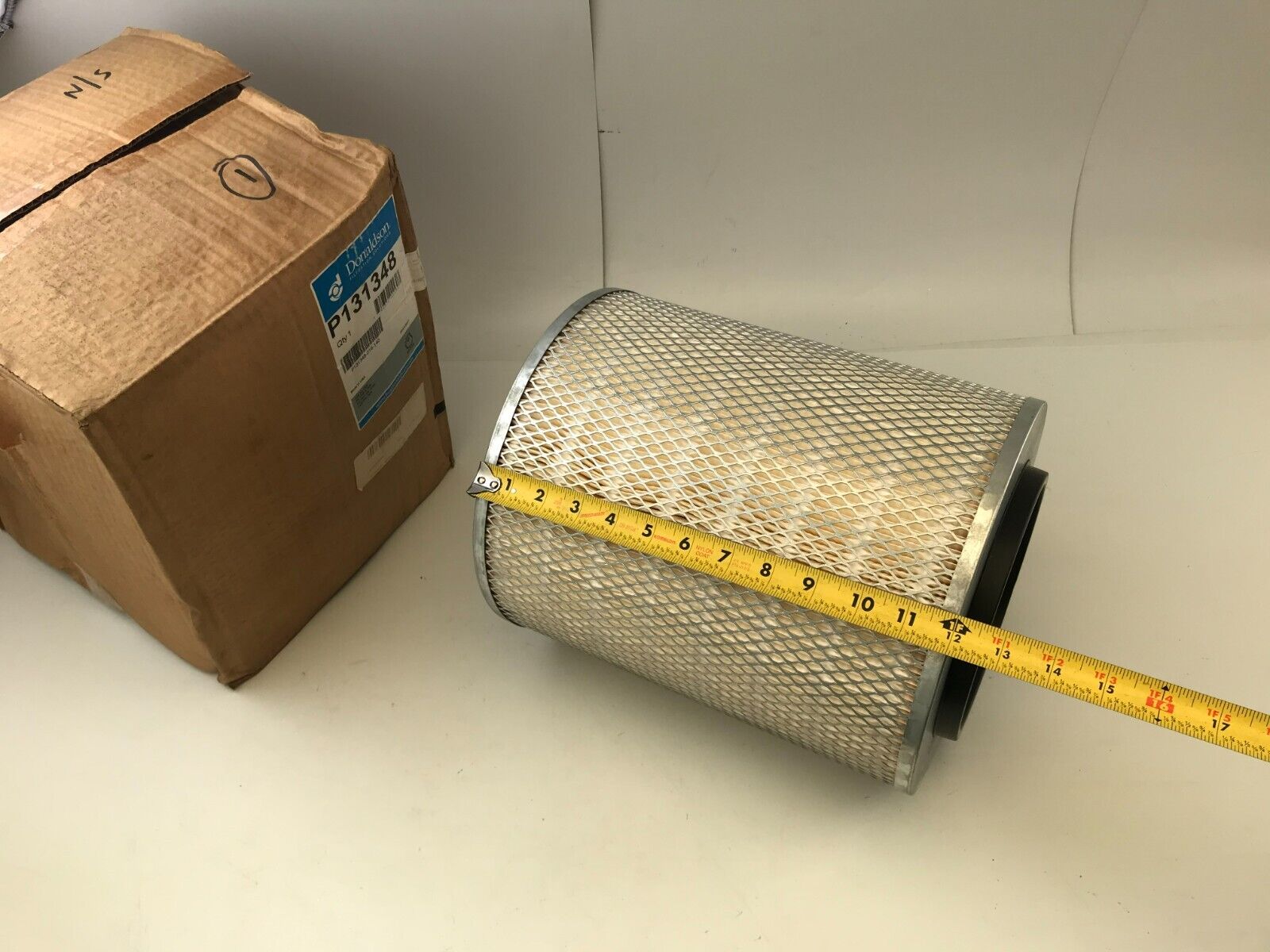 GENUINE OEM DONALDSON AIR FILTER P131348 FAST SHIPPING - HotCarParts