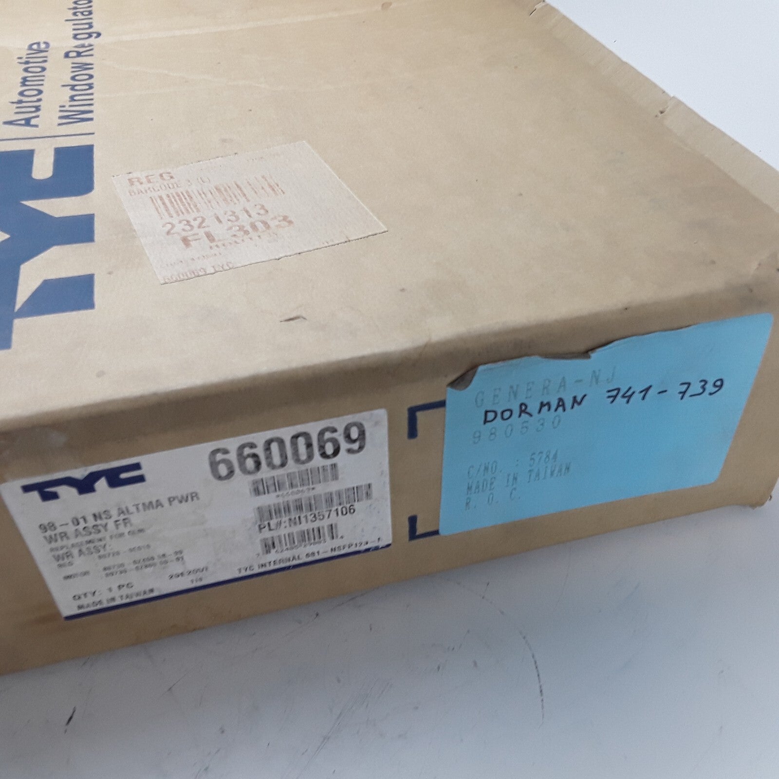 TYC 660069 Front Right Power Window Motor Fits Nissan Altima (1998 1999-2001)