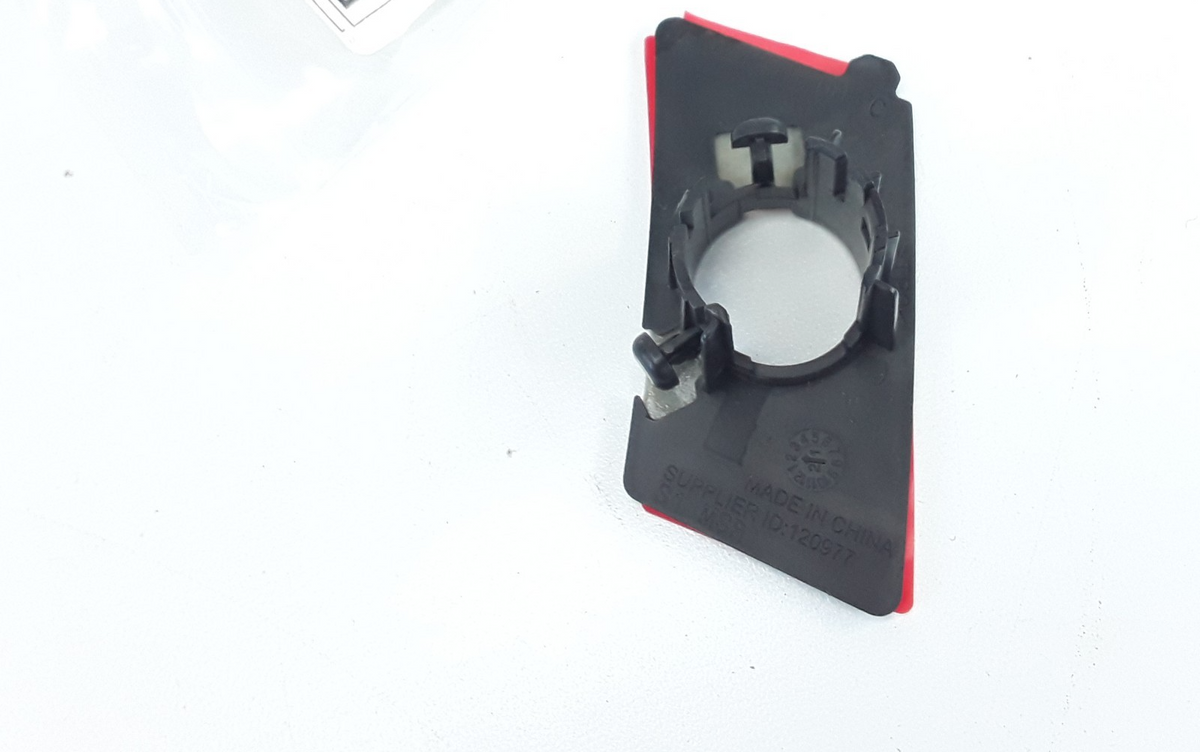 For Tesla Model S 2016-2021 Park Assist Coyote Retainer II S1 1097478-00-C