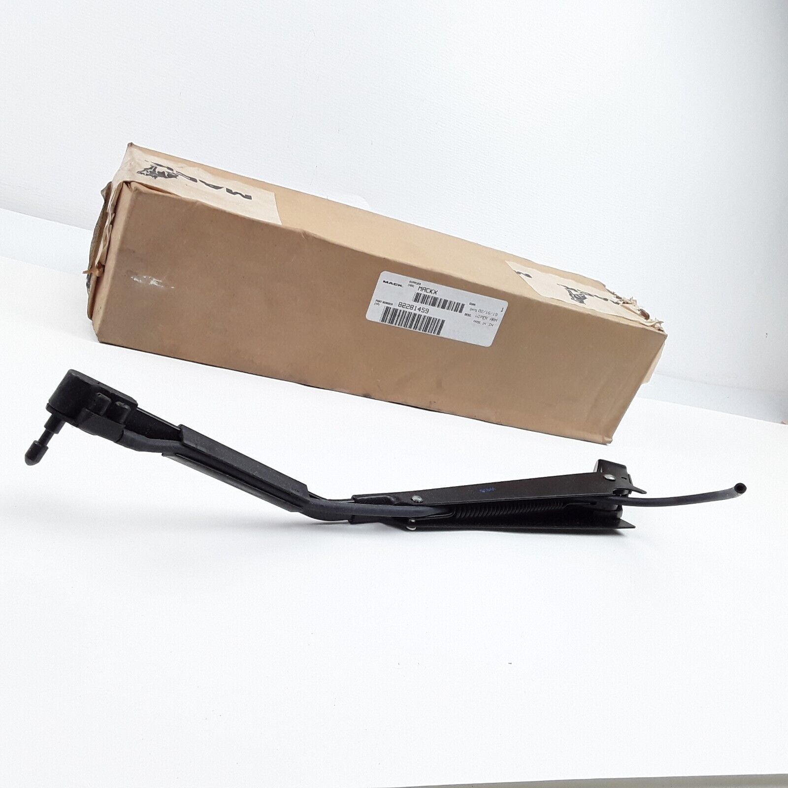 Genuine Mack 82281459 Windshield Wiper Arm for CHU CXU GU Series Trucks 2008-18