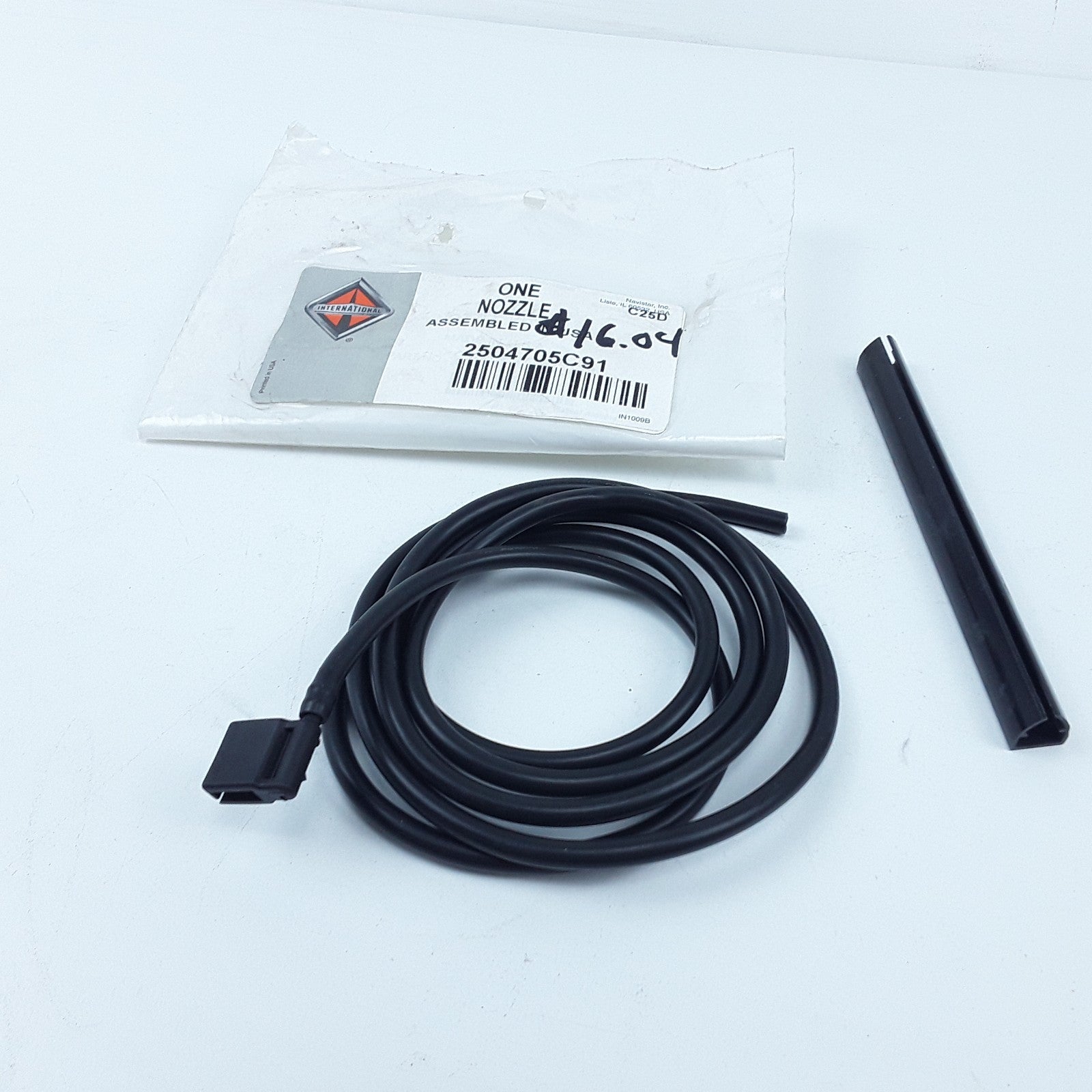 OEM International 2504705C91 Windshield Wiper Arm Nozzle Kit For Navistar Trucks