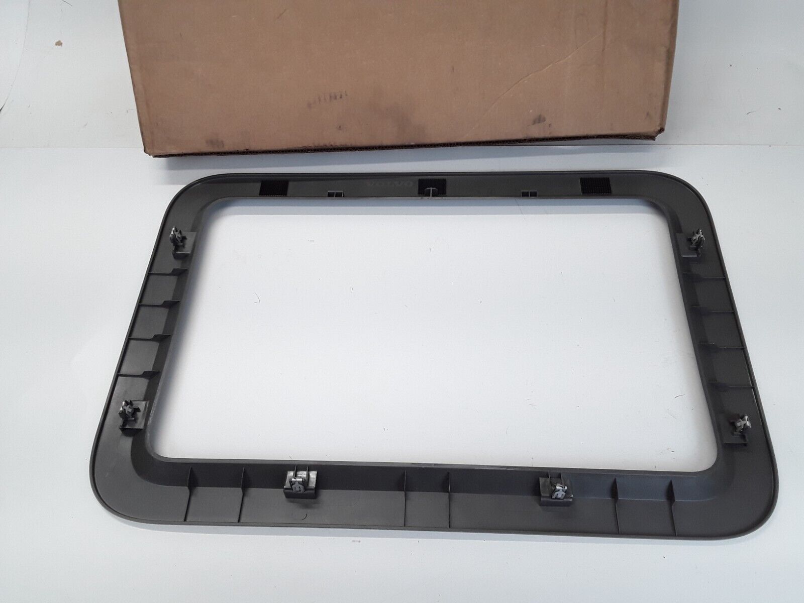 GENUINE OEM VOLVO 84734453 BEZEL 84197159 FITS VNL760 FAST FREE SHIPPING - HotCarParts
