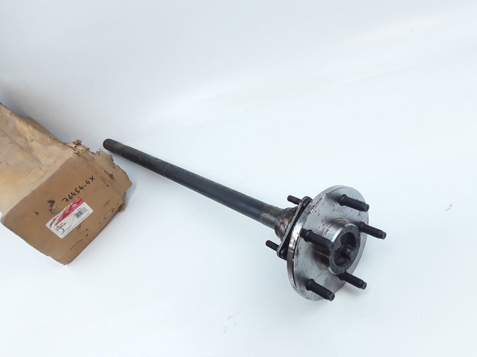 Rear Left Drive Axle Shaft Fits Jeep Grand Cherokee (1999 2000 2001 2002-2004)