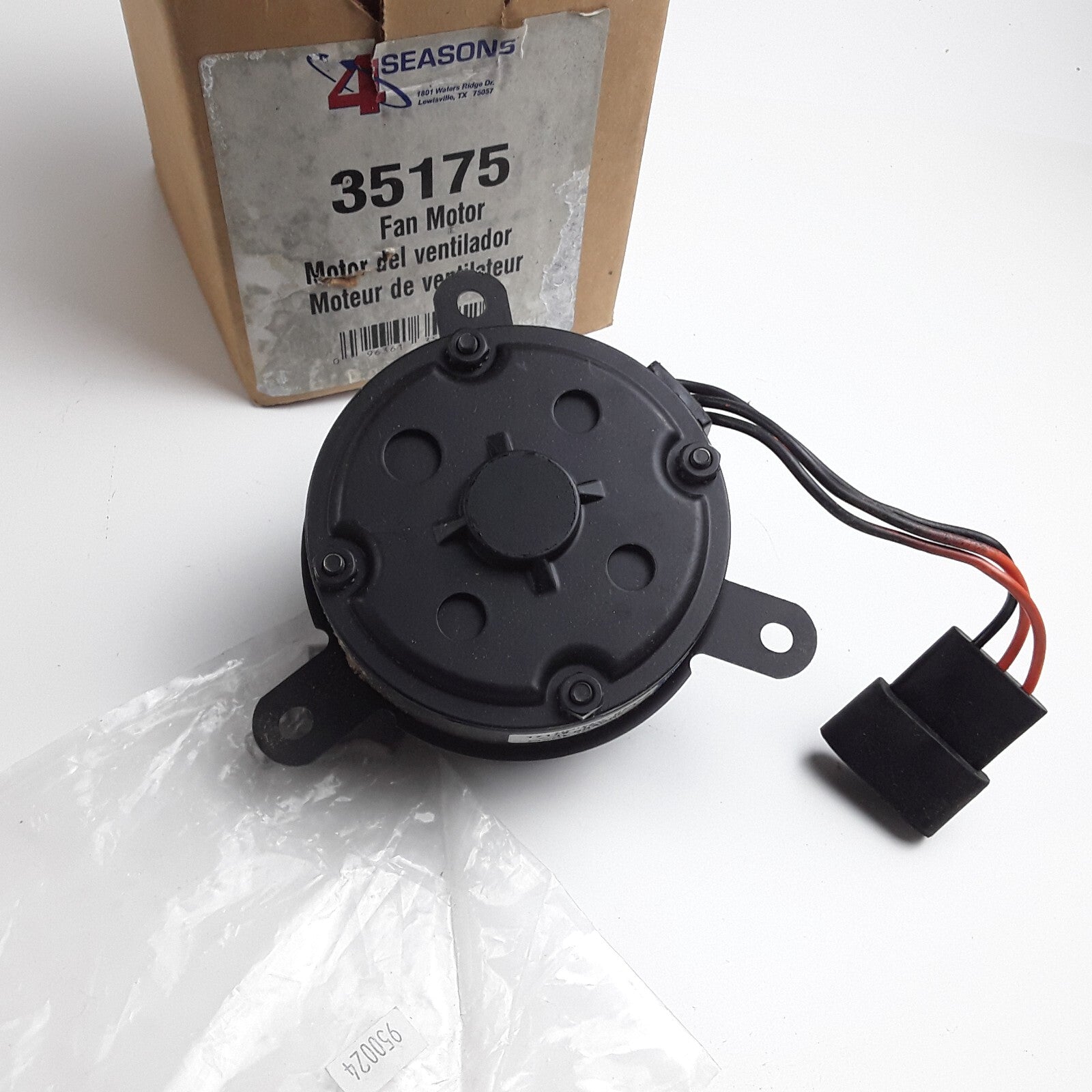Engine Cooling Fan Motor Fits Ford Escape 2001 2002 2003 2004 Focus 2003-2004