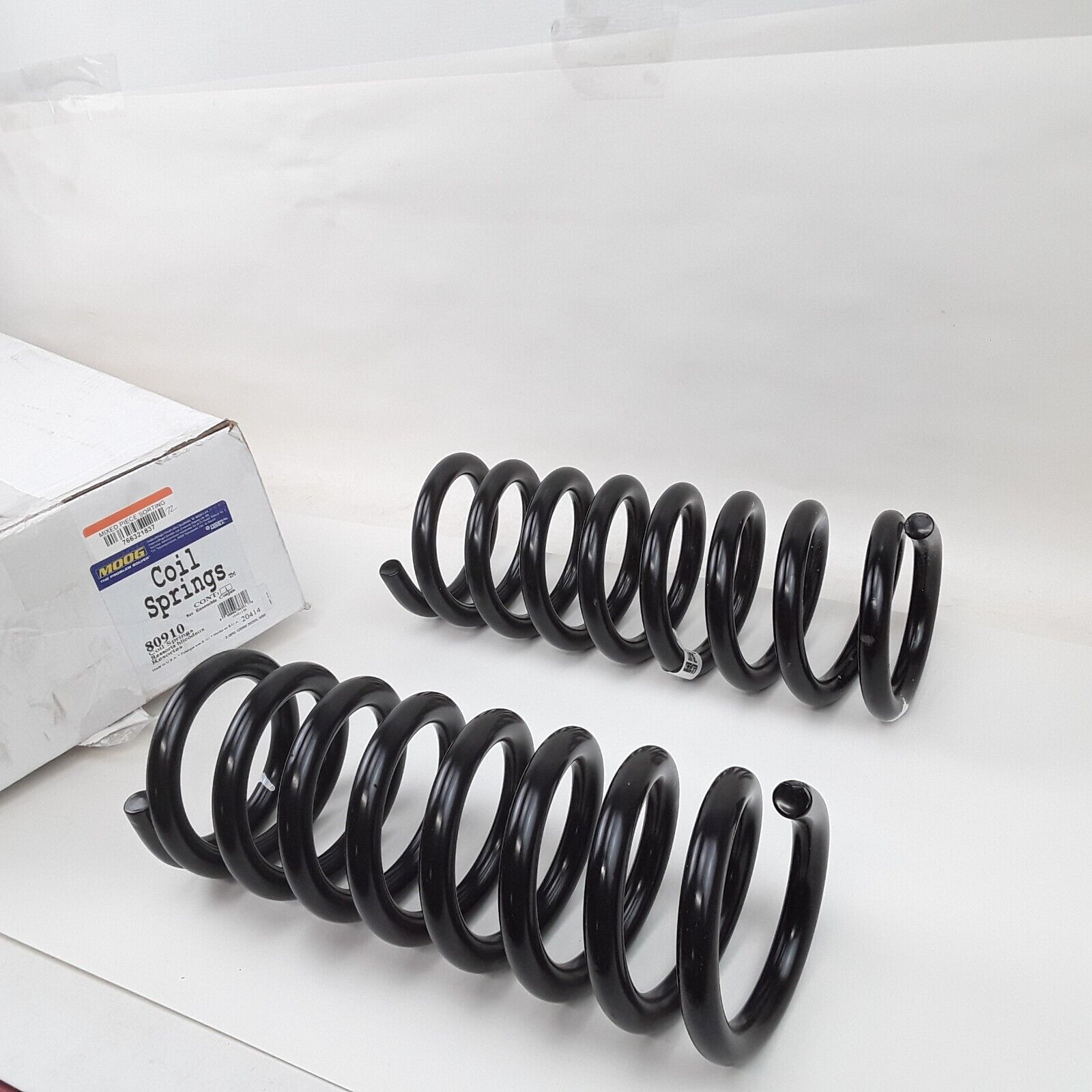 Front Coil Spring Set Fits Jeep Commander 2006-2010 Grand Cherokee 2005-2010