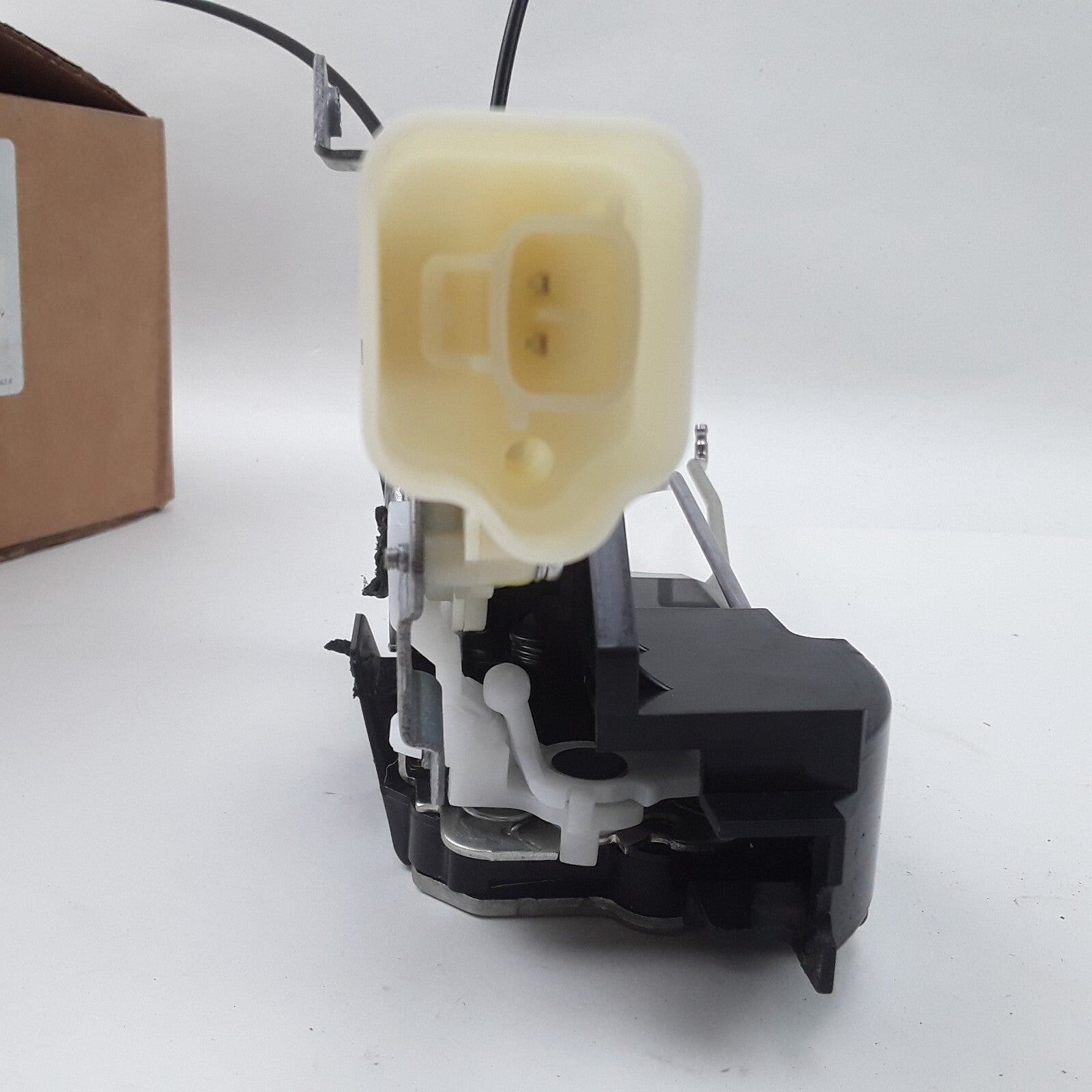 Door Lock Actuator Motor Fits Chevrolet Colorado 2004-2012 GMC Canyon 2006-2012