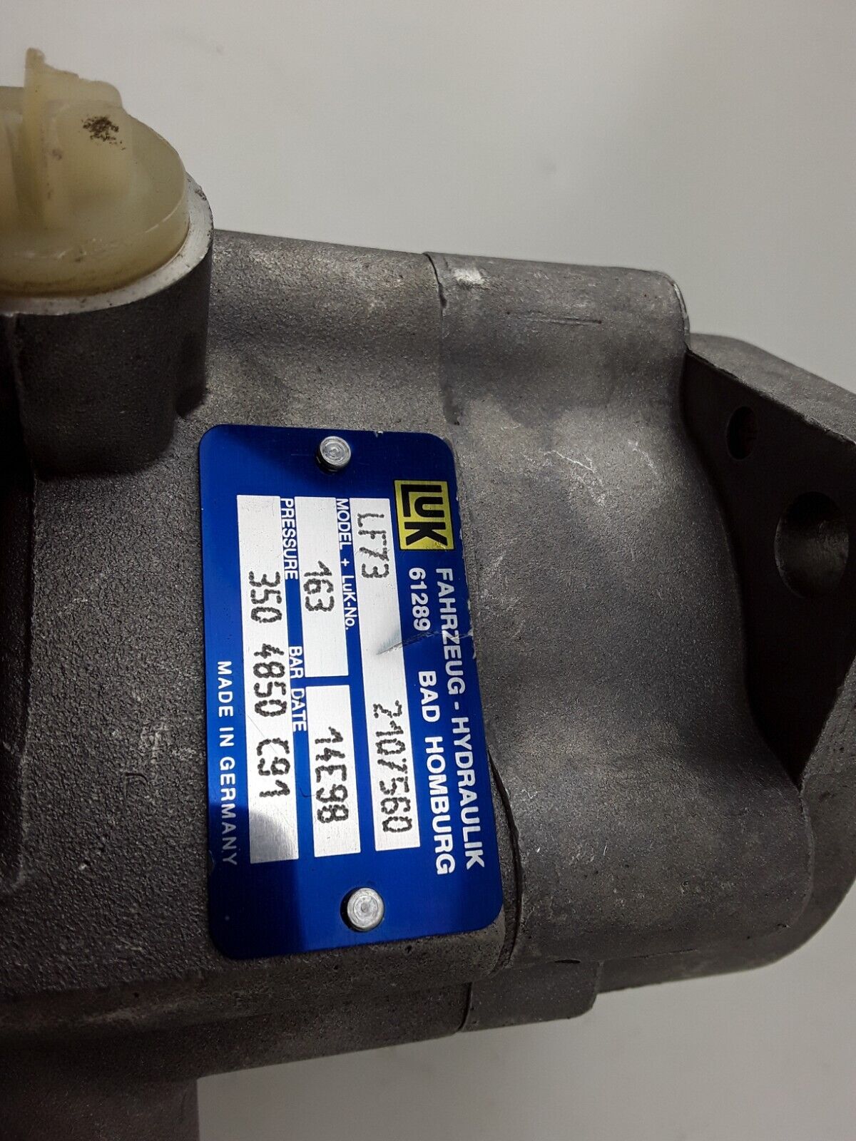 GENUINE LUK Power Steering Pump C10/C12/NTC/N14 with TAS65 & M100 Steering Gears - HotCarParts