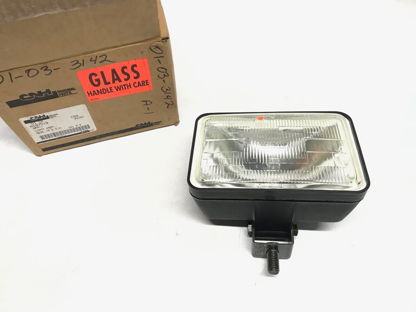 A187519 CNH Genuine OEM Light Assy. - HotCarParts