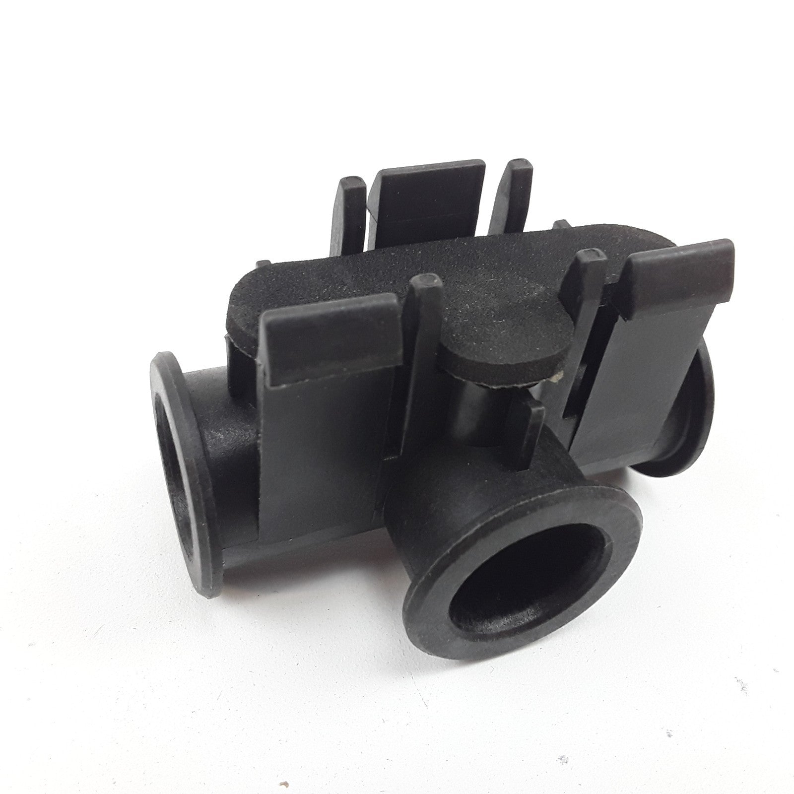 Volvo 20436736 Engine's Fuel System Lines Multi-Purpose Fitting Fits Mack