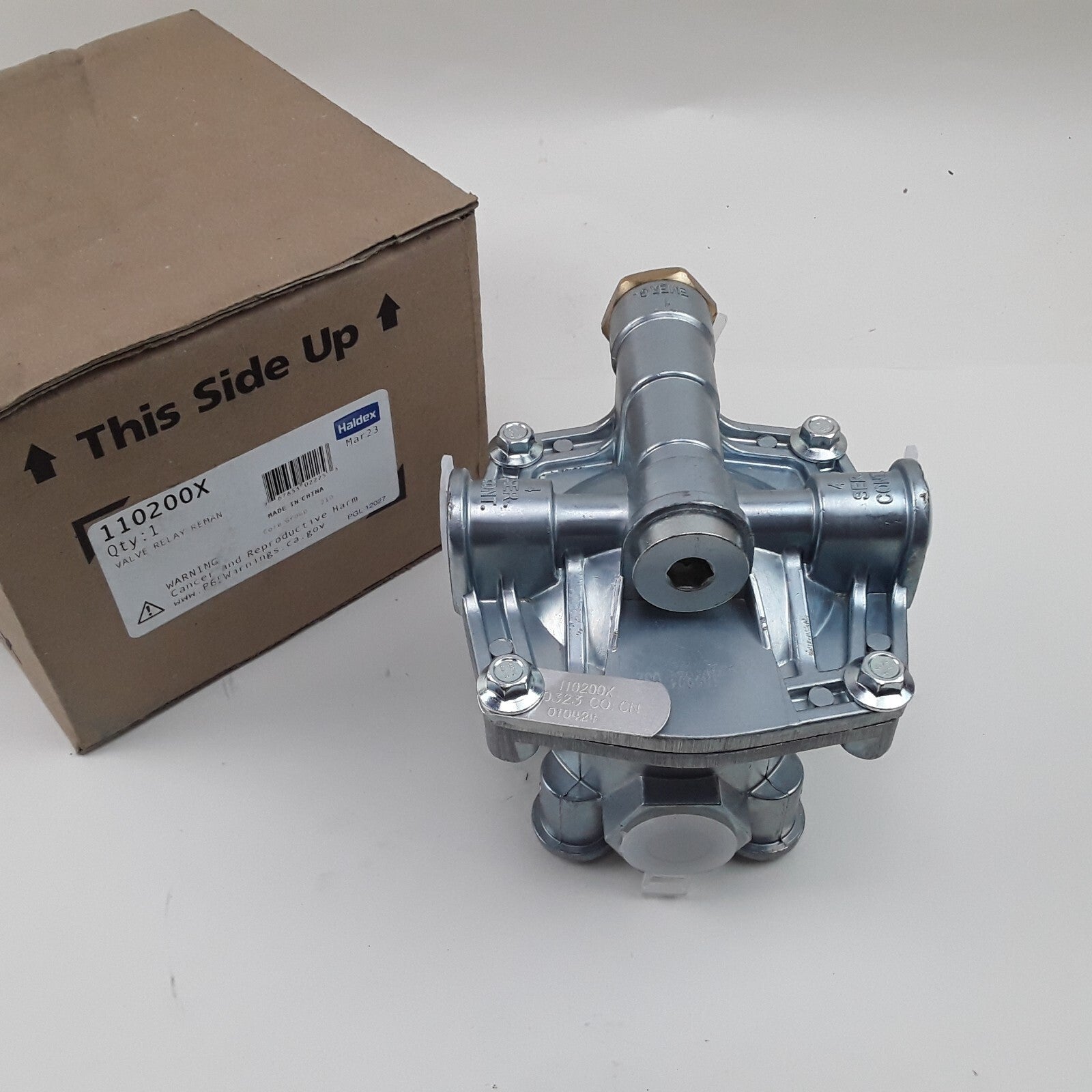 Air Brake Relay Valve - 4-Port Delivery, Crack Pressure 4.5 PSI Core Group 210