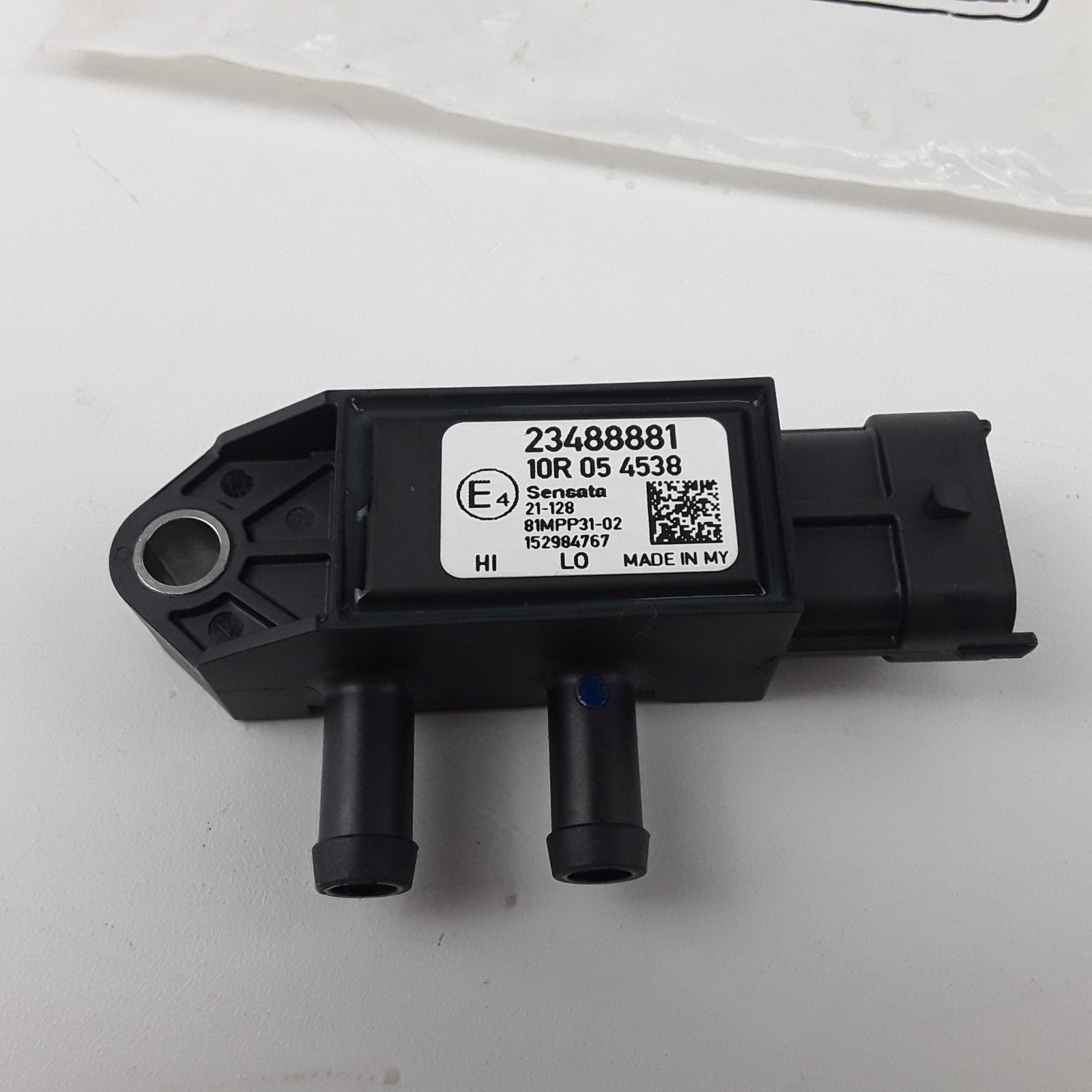 Differential Pressure Sensor 23488881 Fits Volvo D11 D13 D16 Engines