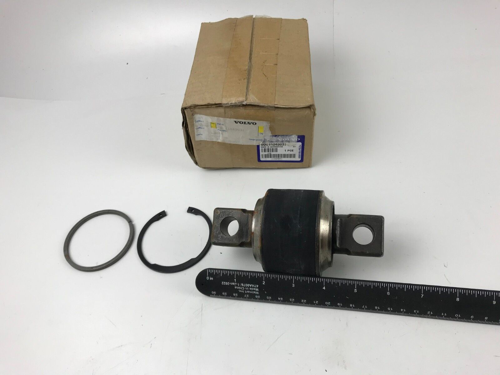 GENUNE OEM VOLVO VOE11043031 BEARING SILENTBLOCK SUSPENSION 11043031 FAST SHIPP - HotCarParts