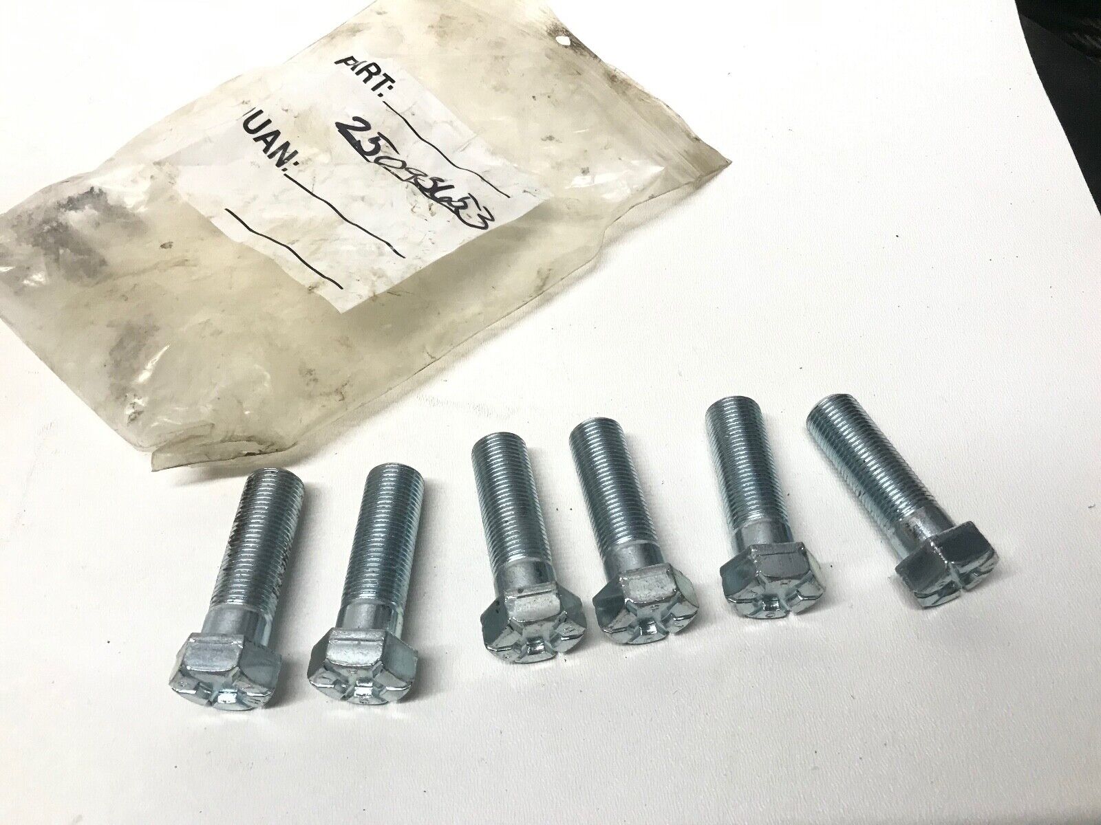 LOT OF 6 - GENUINE MACK OEM 25093653 Hexagon Screw Mach - 3AX1665 - HotCarParts