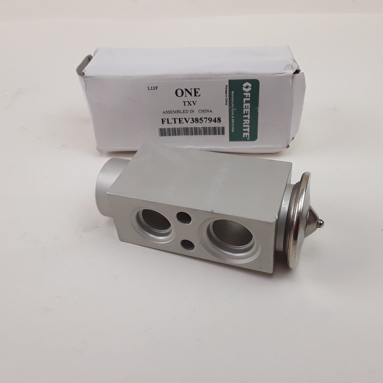 Fleetrite FLTEV3857948 - Valve,Expansion Valve Air Cond For Heavy Duty Car Truck