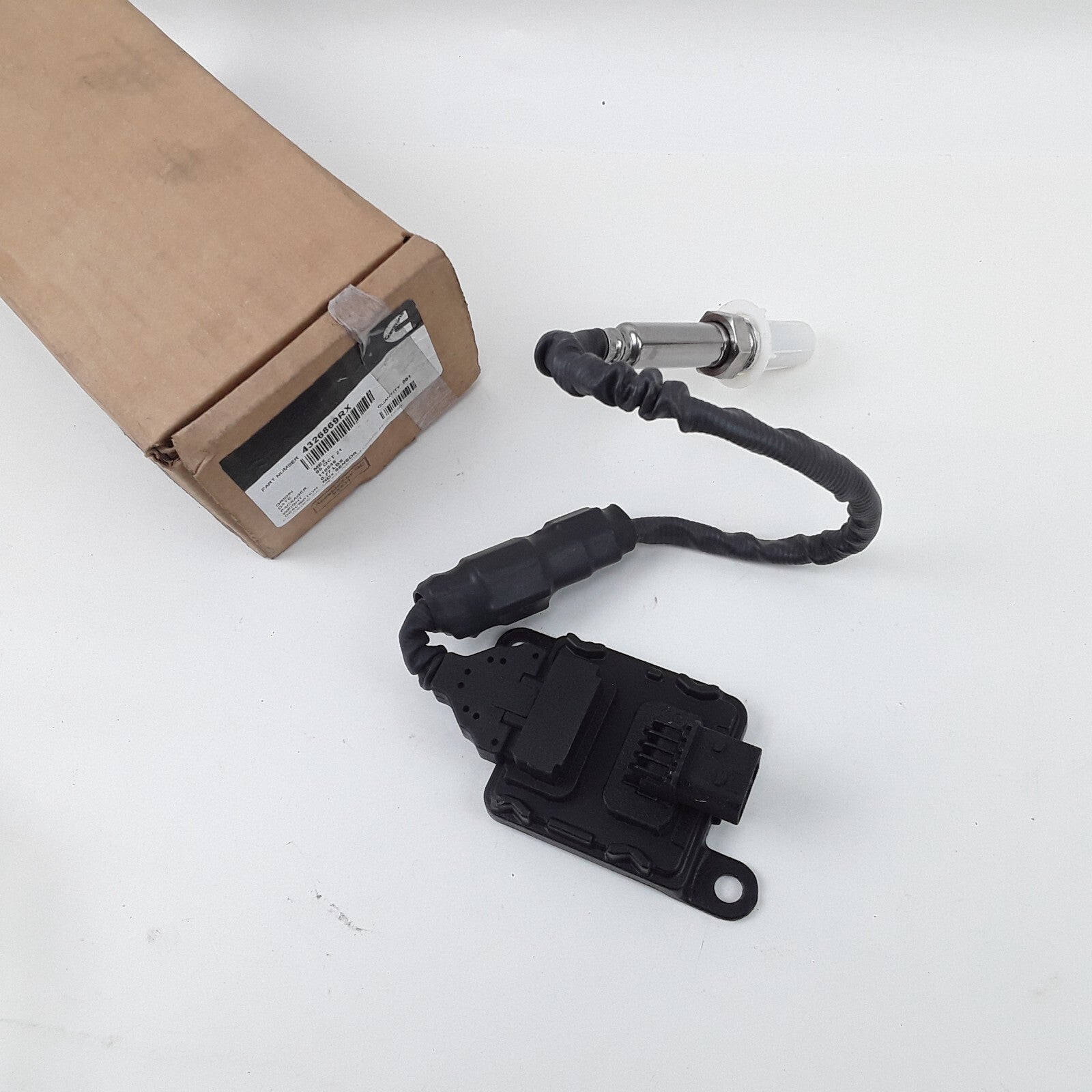 Cummins 4326869RX Nitrogen Oxide (NOx) Sensor ISB 6.7L Engine 5WK9 6753B GEN 2.8
