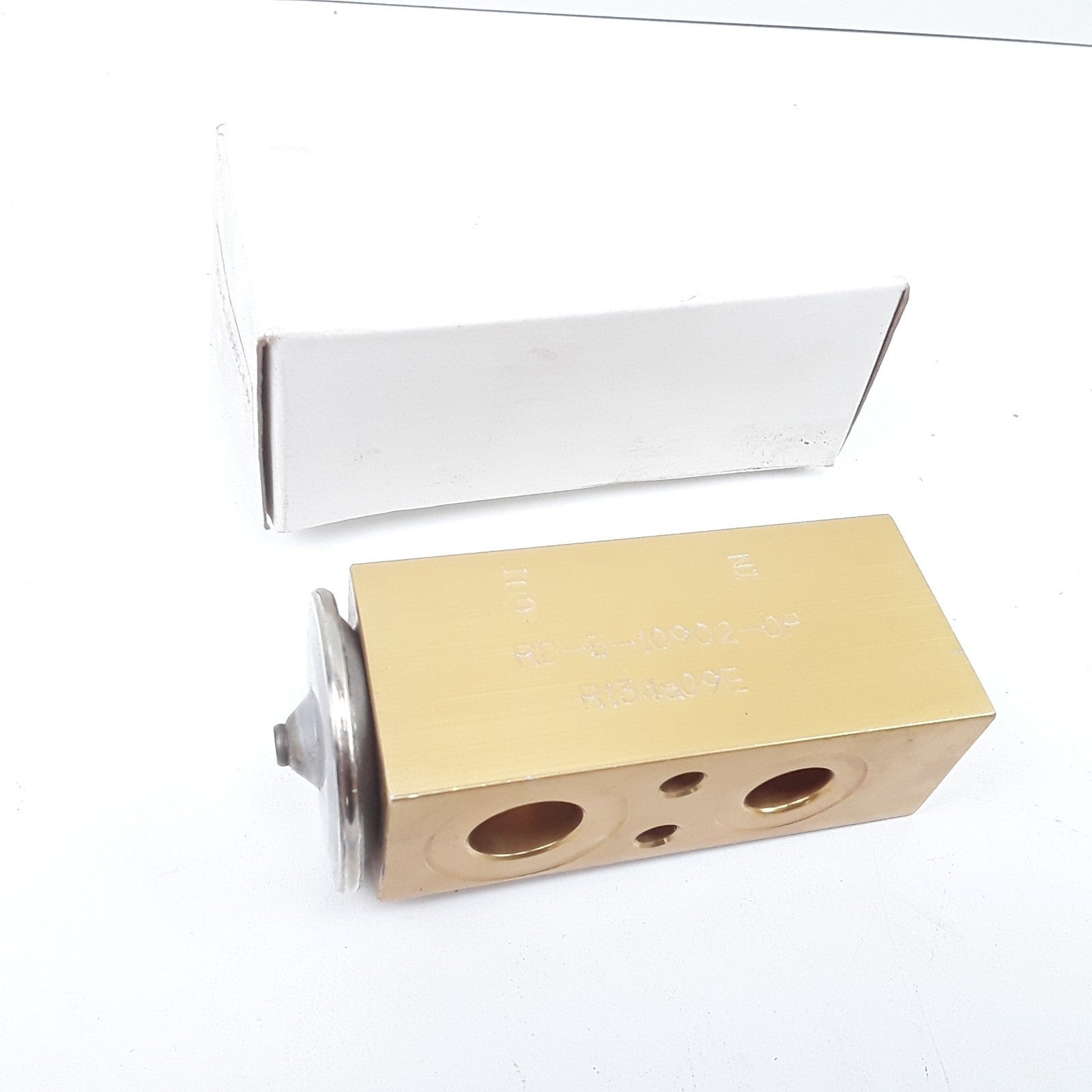 Red Dot RD-5-10902-OP A/C Expansion Valve For Heavy Duty Car Trucks