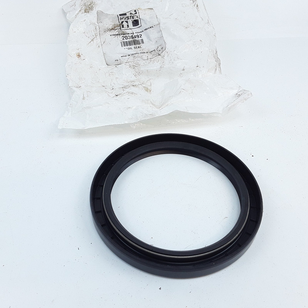 Oil Seal Fits Hyster S80FT H4.5FT6 H120FT S100FT S120FTPRS S100FTBCS Forklifts