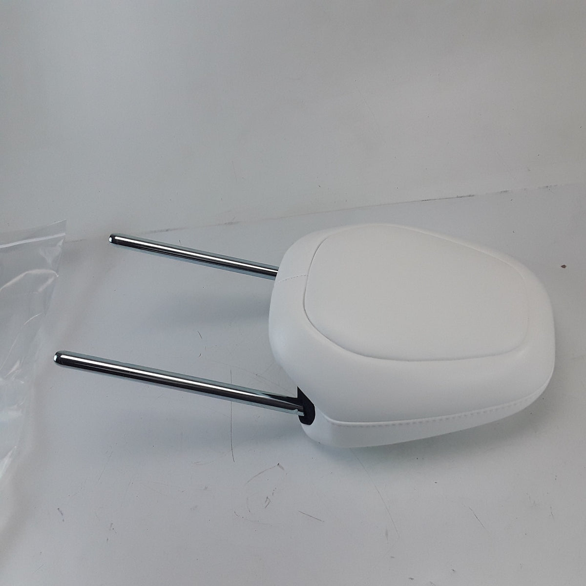 2021-2026 Tesla Model X Front Left Hand Driver Seat Headrest 1619862-01-B OEM