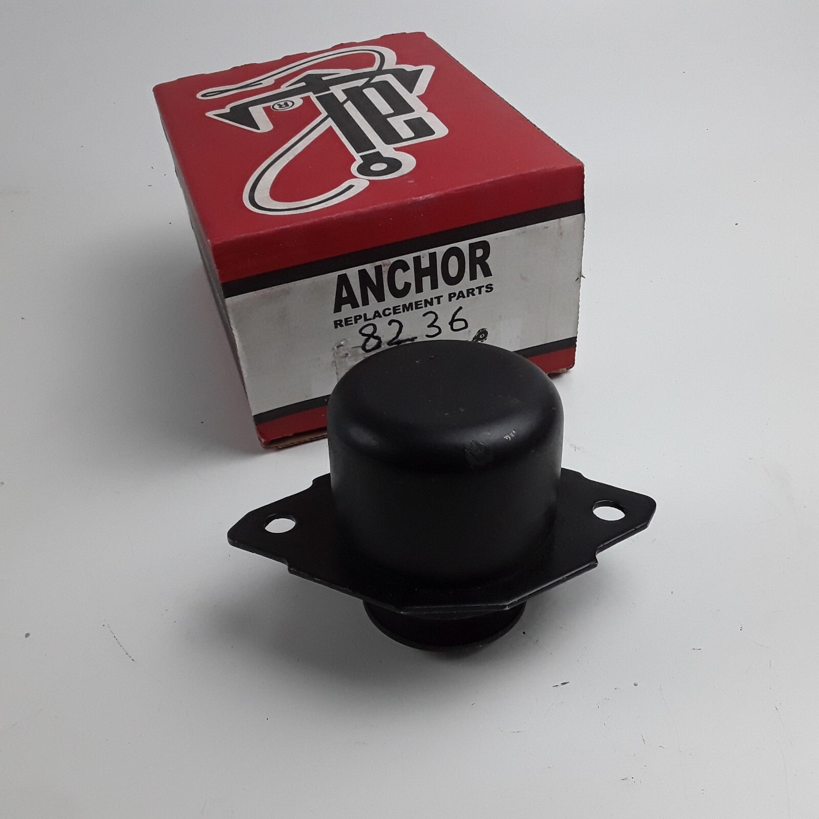 Left Automatic Transmission Mount Fits Volkswagen Cabrio Jetta Passat 1985-2002