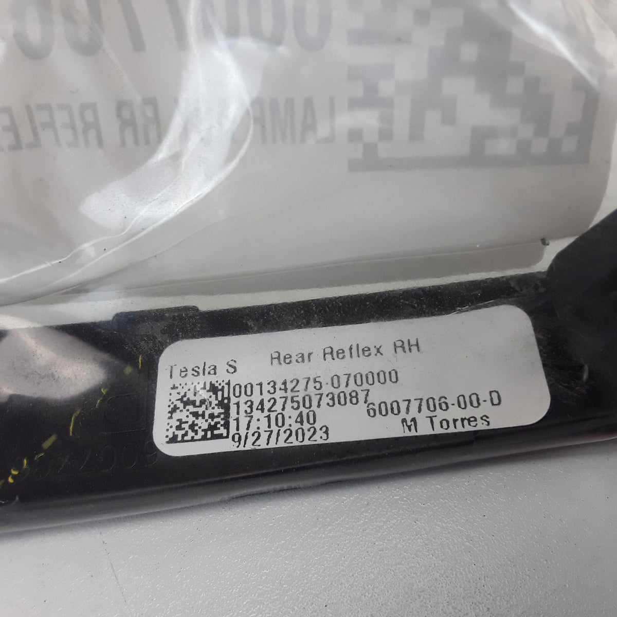 Model S 2012-2021 Right Rear Reflex Assembly 6007706-00-D Genuine OEM