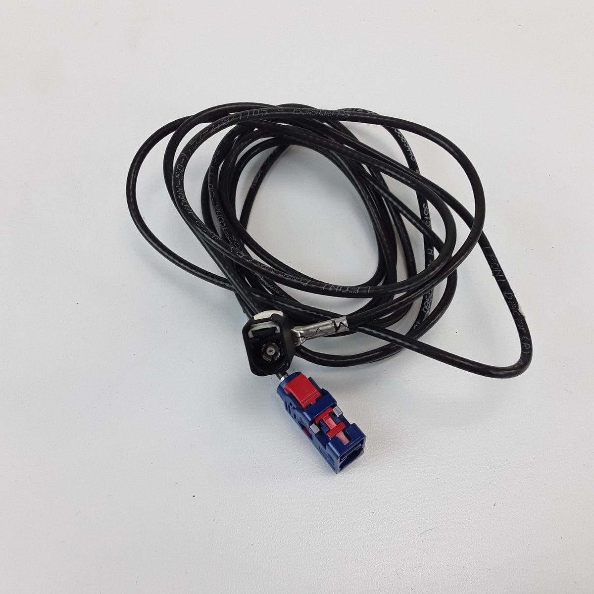 1815212-00-A Main Camera Windshield Coaxial Cable For Tesla Model Y 2020-2025