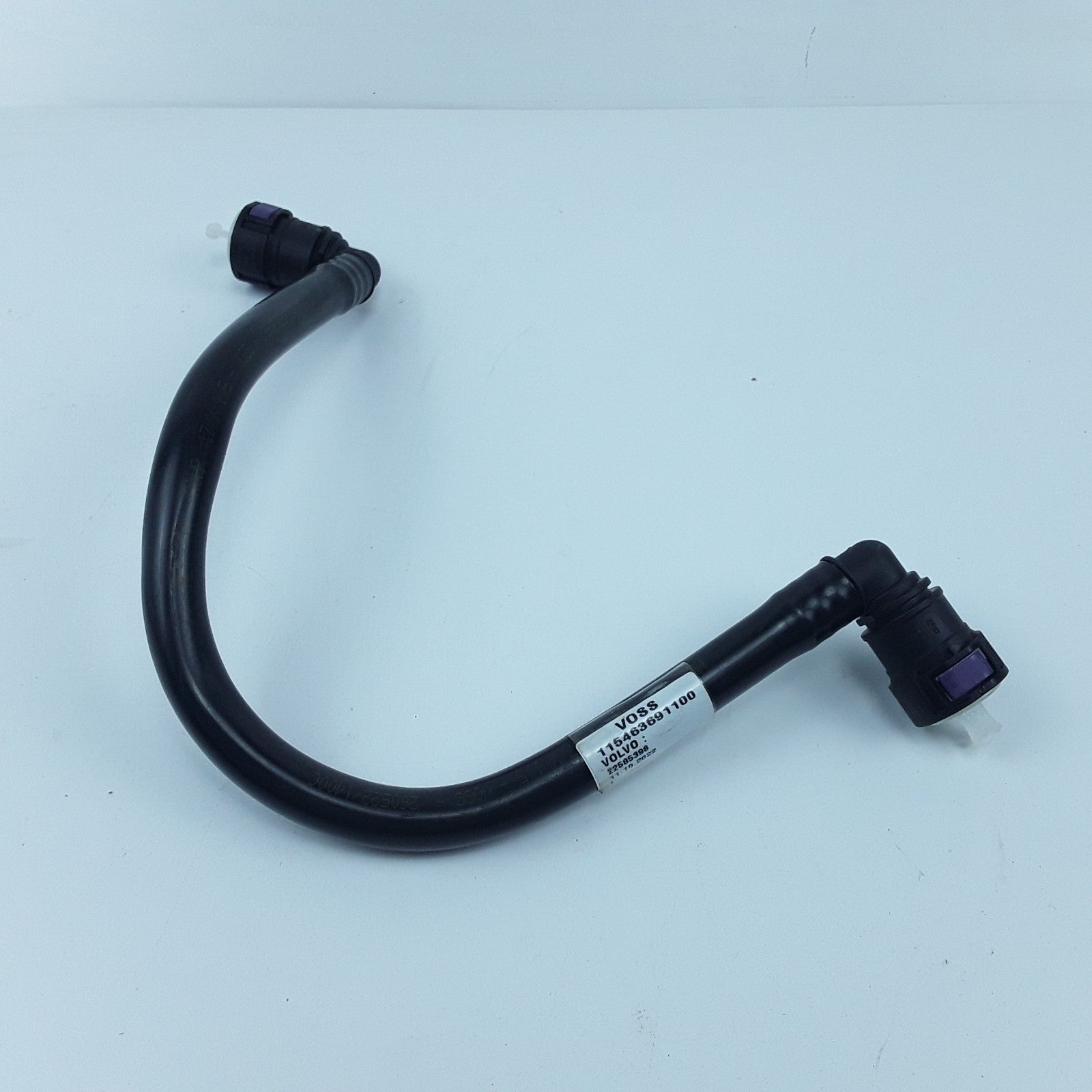 Genuine Transmission Differential Oil Cooler Pipe 22585398 For Volvo VNL Series