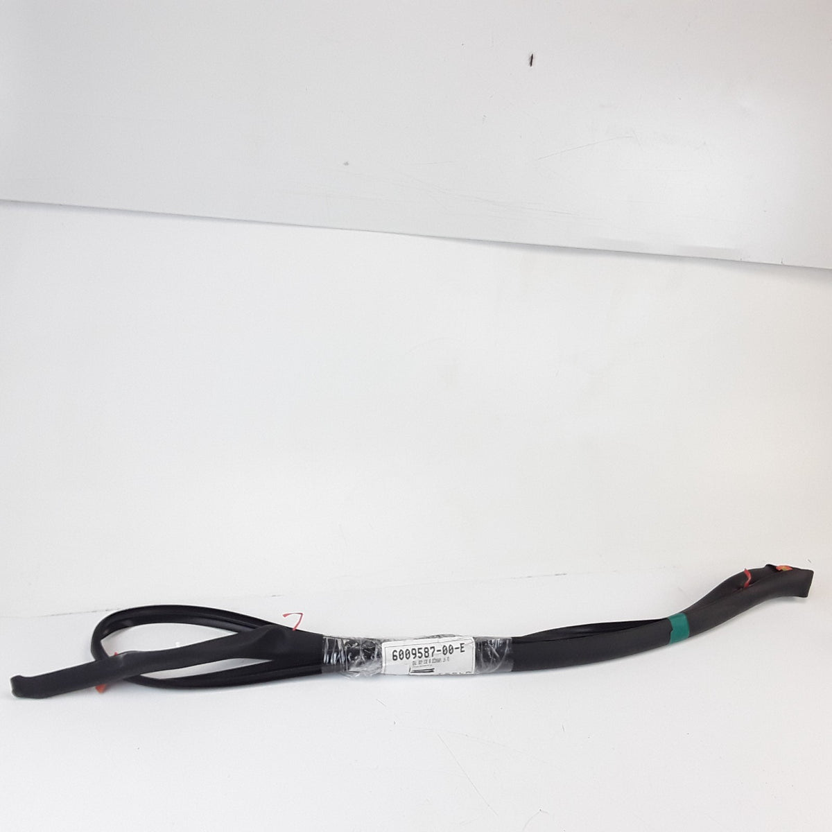 For Tesla Model S Rear Secondary Door Panel Seal Left Side 6009587-00-E