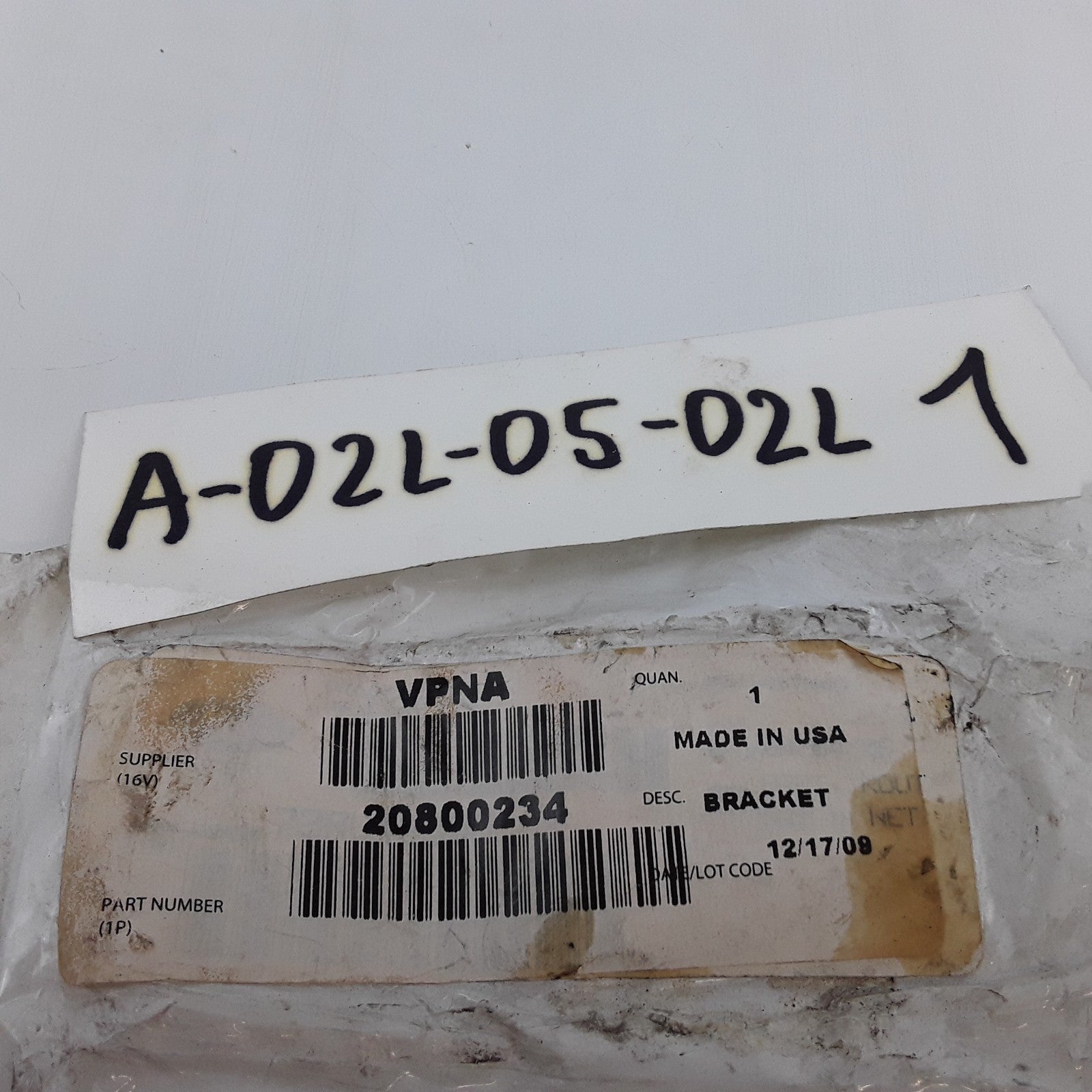 Fender Support Bracket Front Left Side 20800234 Fits 2018-2024 Volvo VNL 760